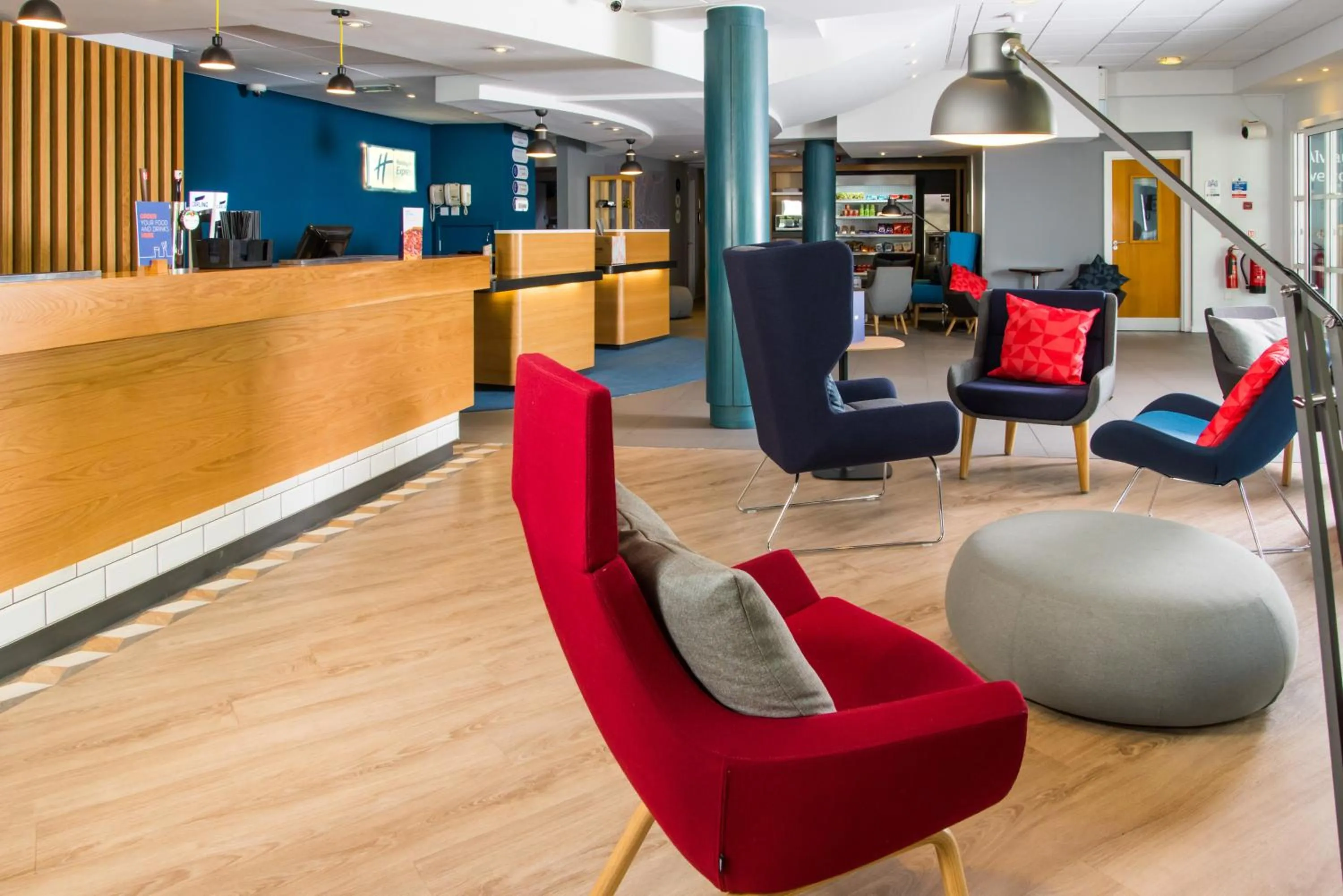 Lobby or reception in Holiday Inn Express Burton Upon Trent by IHG