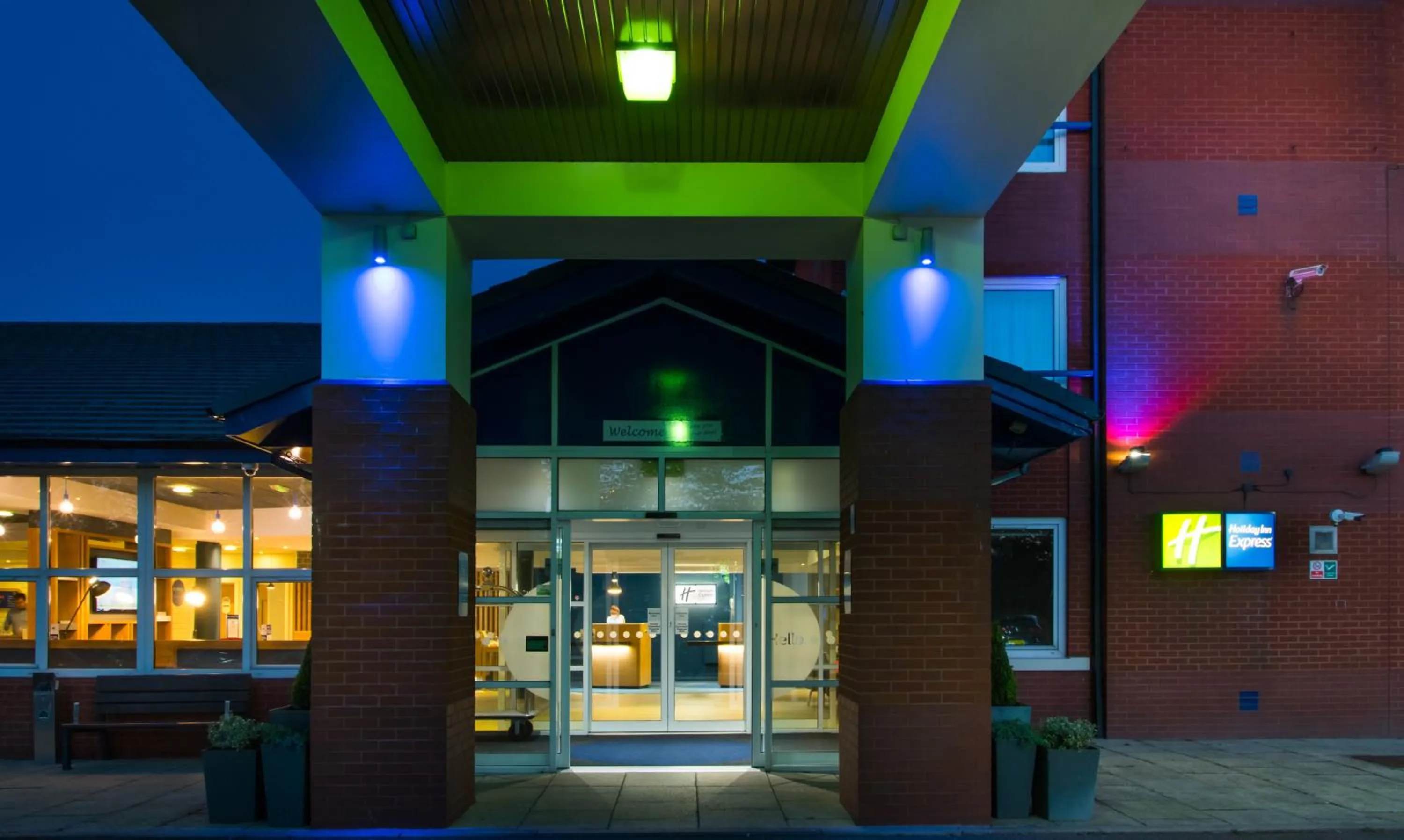 Facade/entrance in Holiday Inn Express Burton Upon Trent by IHG