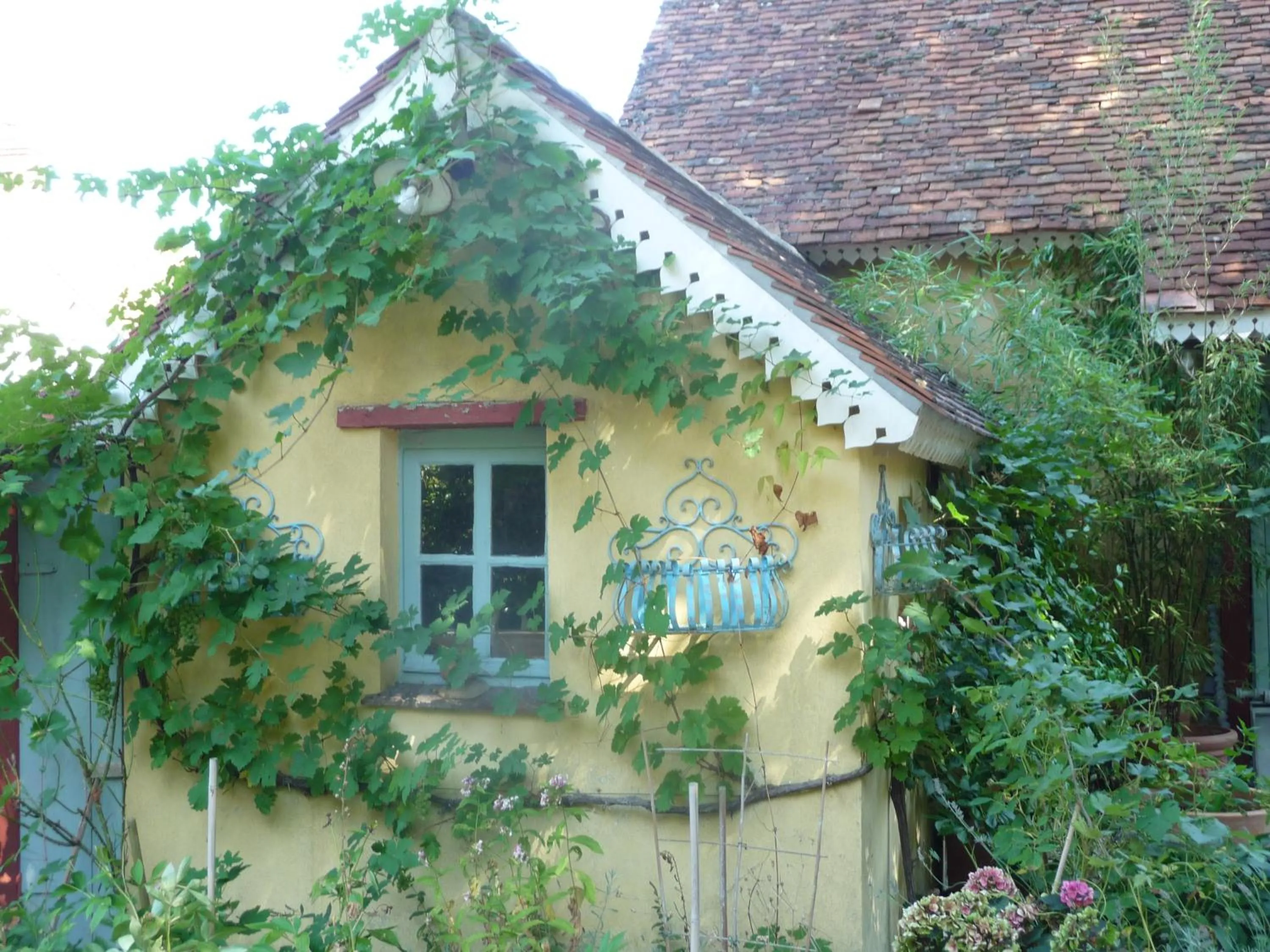 Facade/entrance in Le clos du Ru
