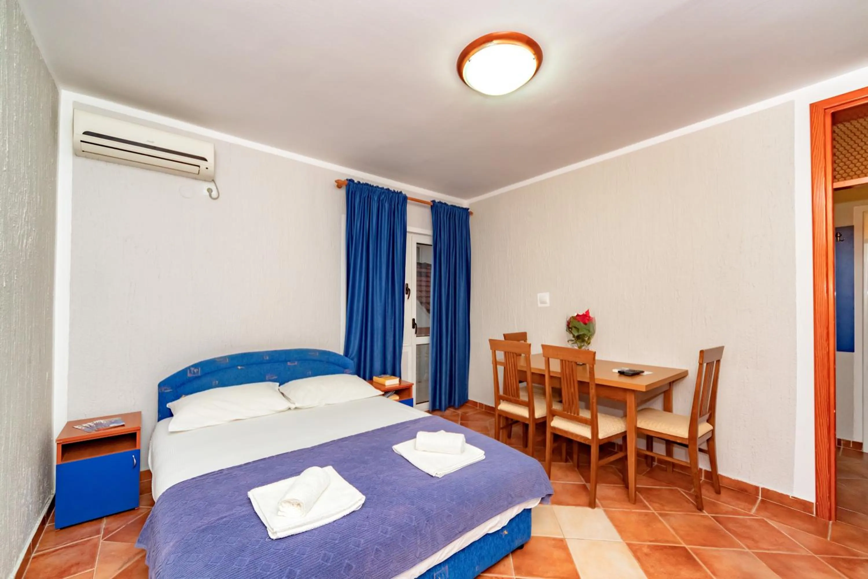 Bed in Villa Glavanovic