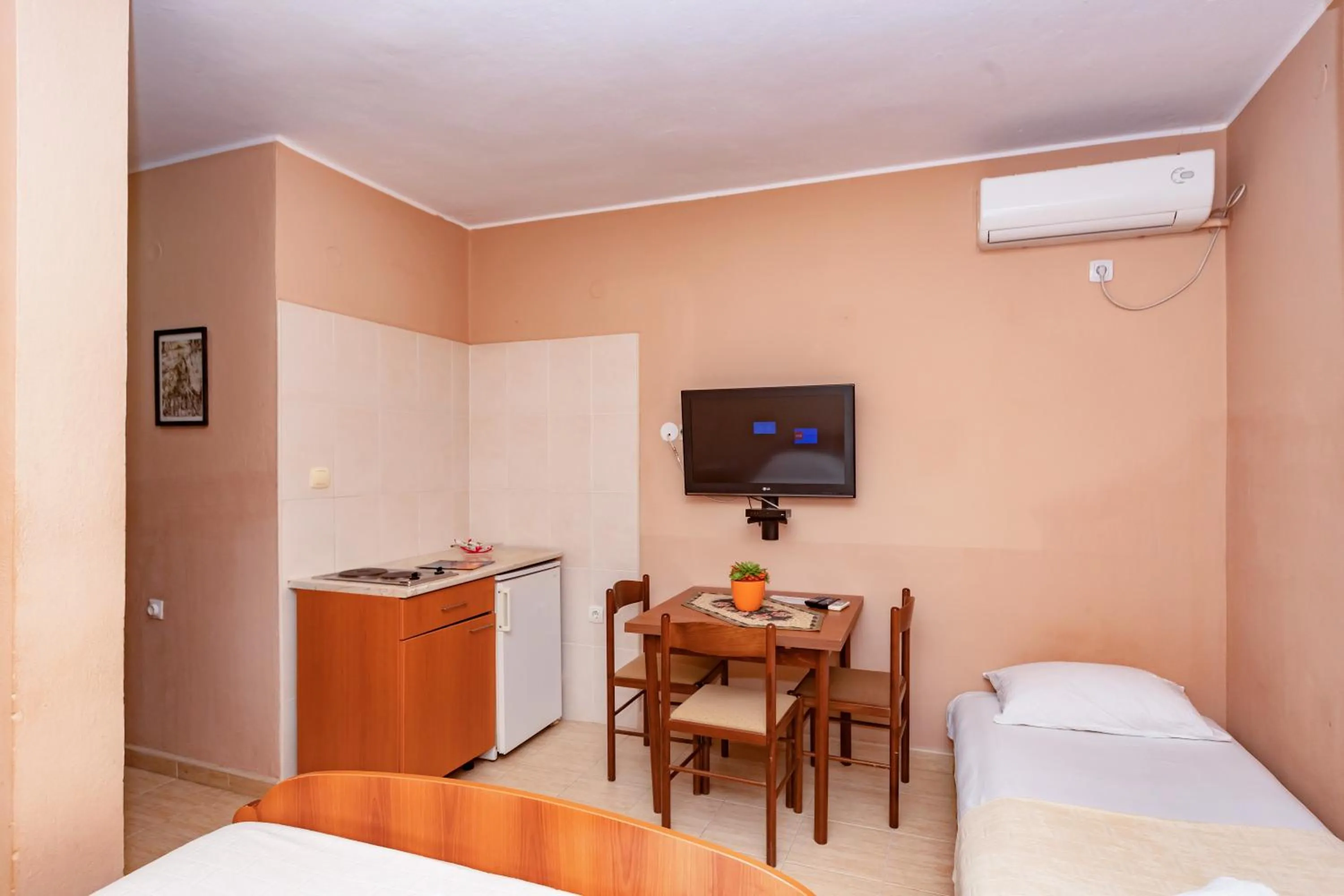 TV and multimedia, Bed in Villa Glavanovic