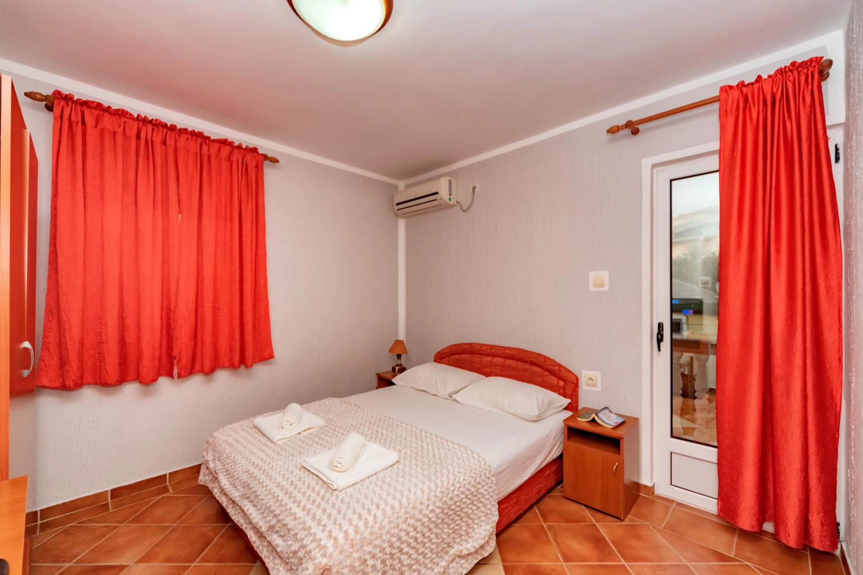 Bed in Villa Glavanovic