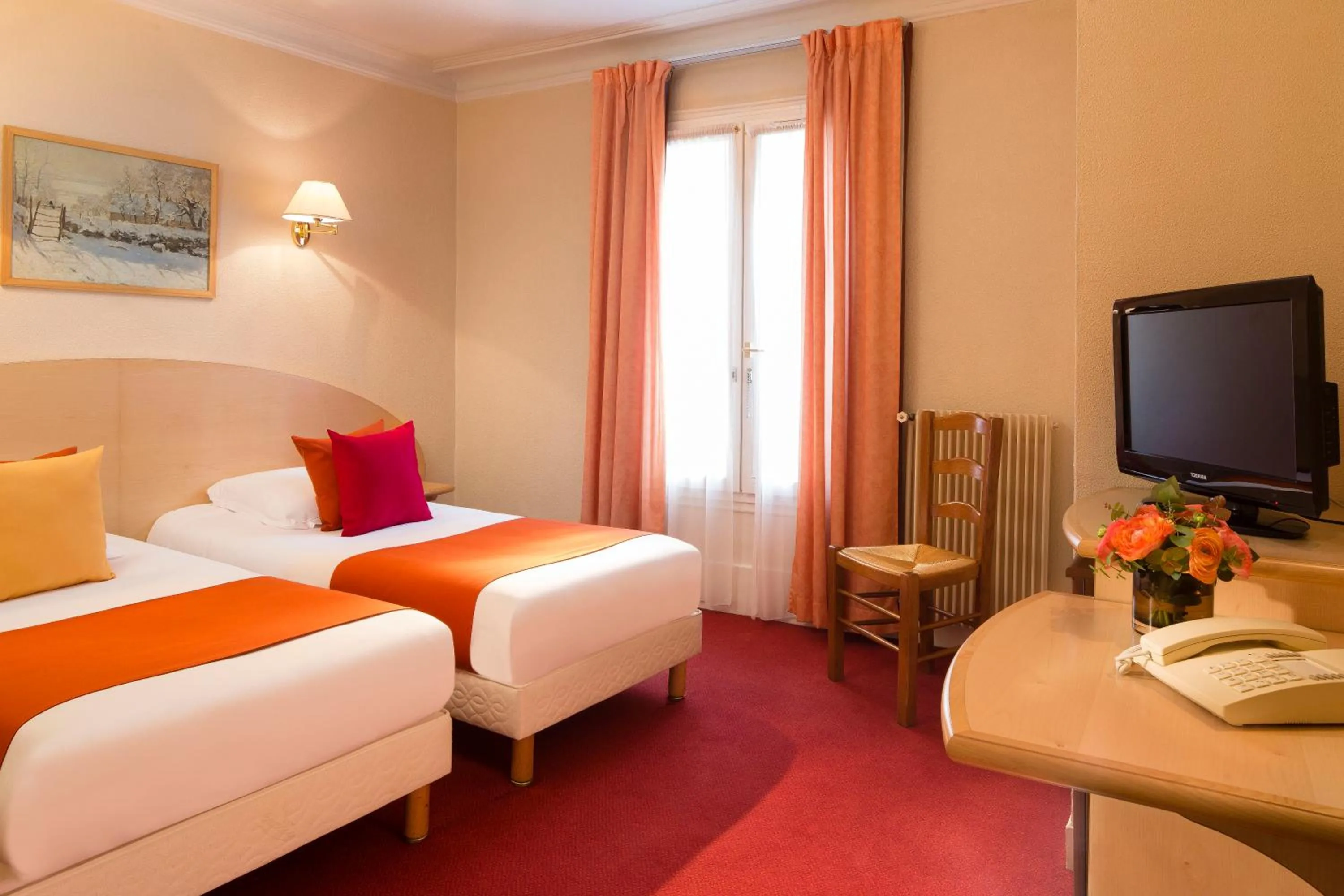 Day, Bed in Hôtel Londres Saint Honoré