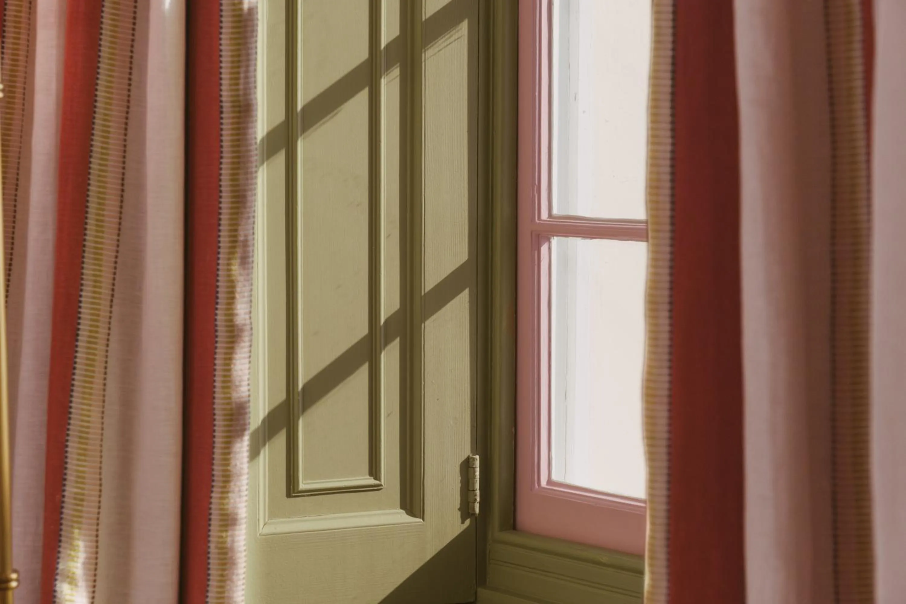 Decorative detail in Drakes Hotel