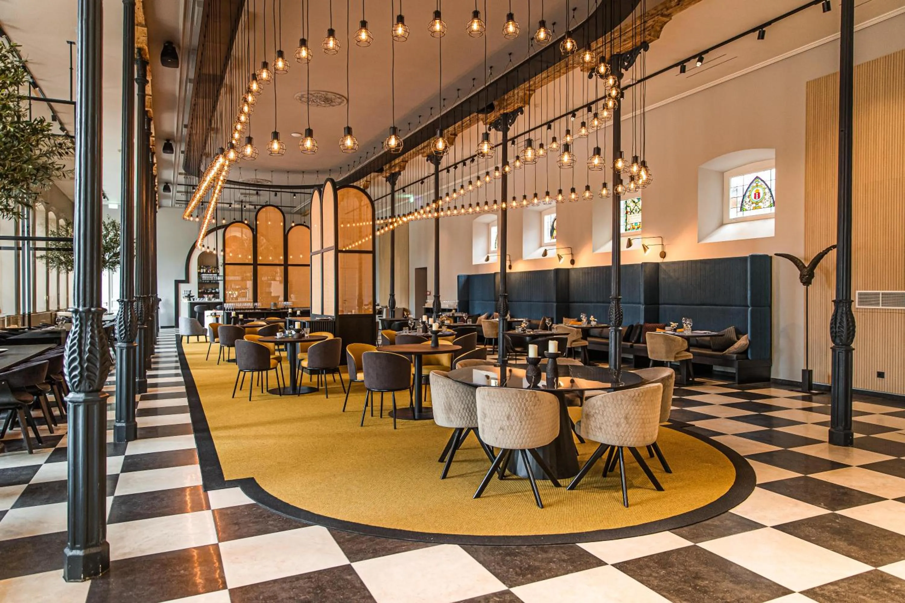 Restaurant/places to eat in MERICI Hotel Sittard