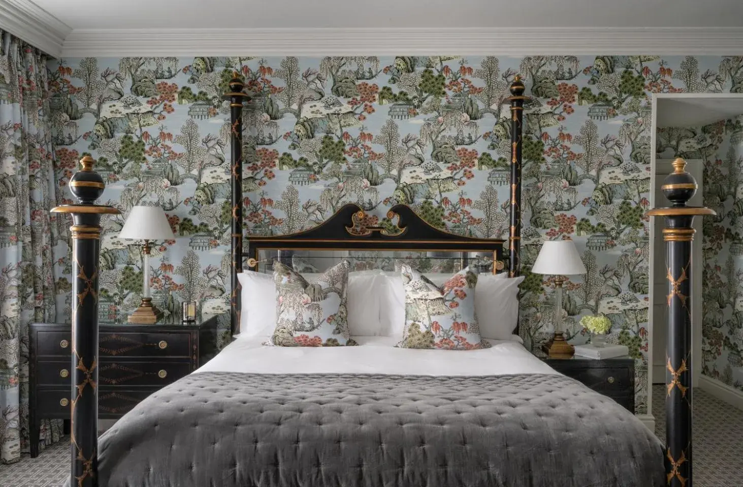 Bed in The Kensington Hotel Bed in The Kensington Hotel