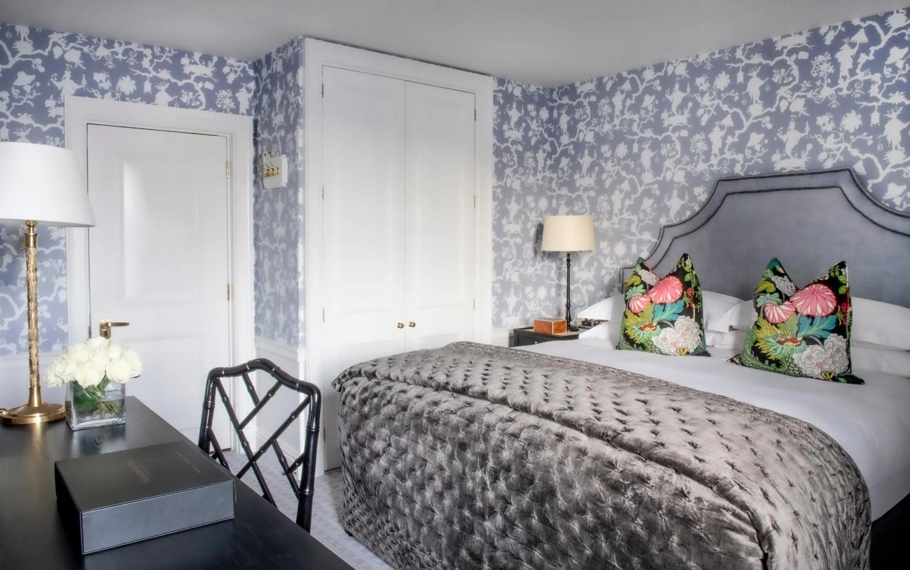 Bed in The Kensington Hotel