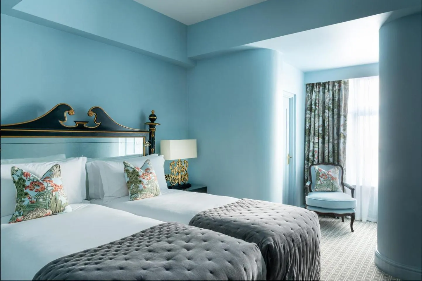 Bed in The Kensington Hotel