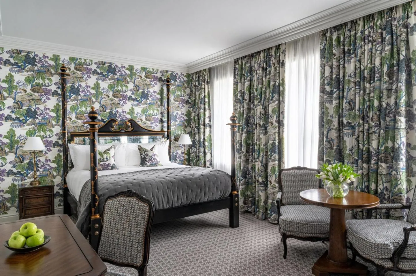 Bed in The Kensington Hotel