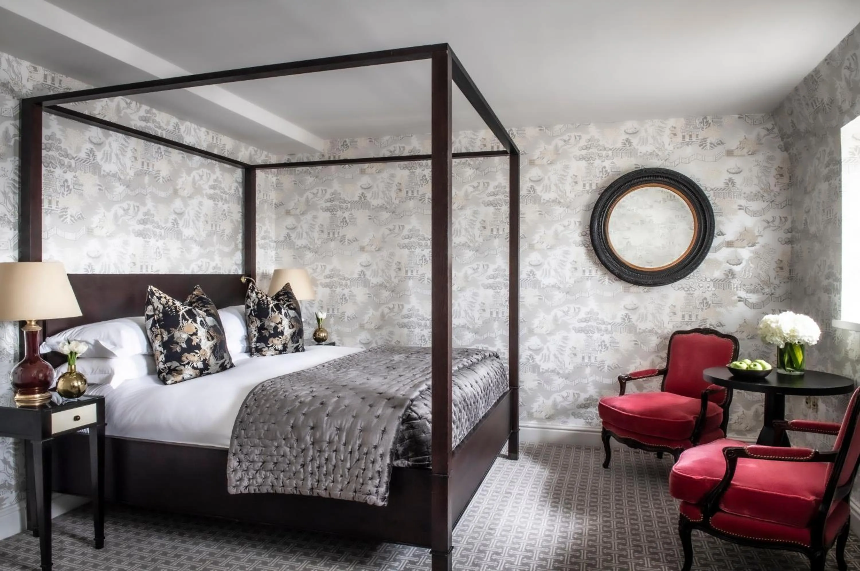 Bed in The Kensington Hotel