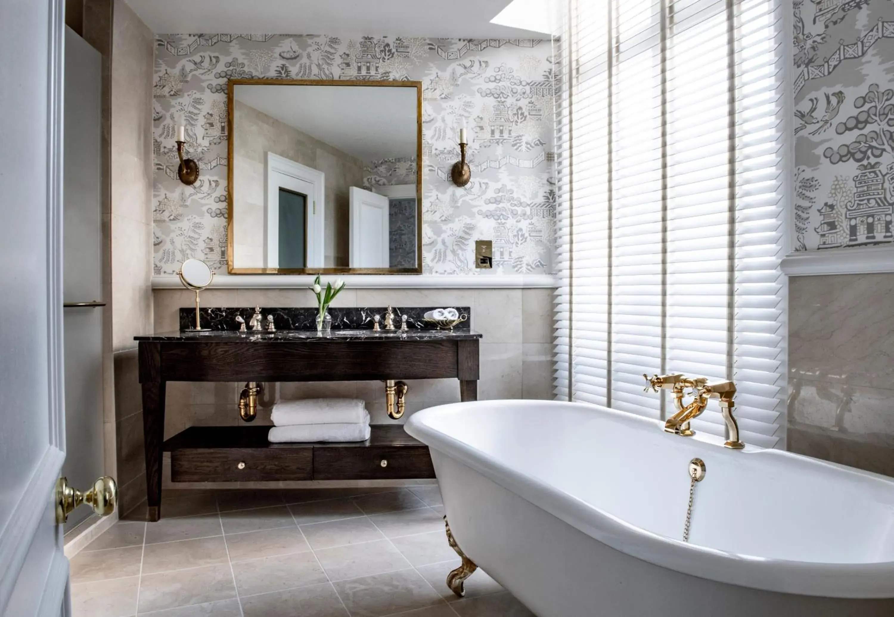 Bathroom in The Kensington Hotel Bathroom in The Kensington Hotel