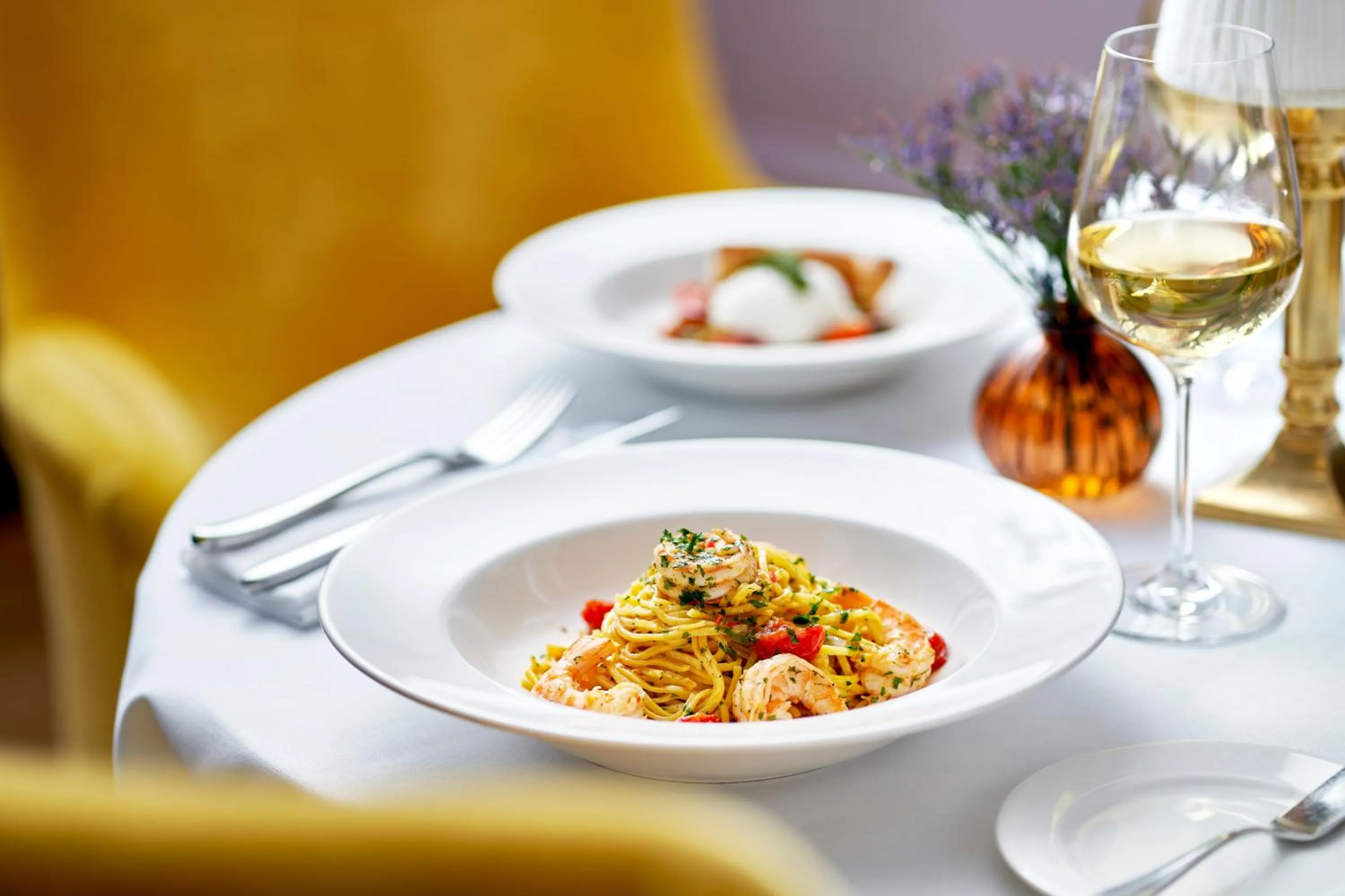 Restaurant/places to eat in The Kensington Hotel