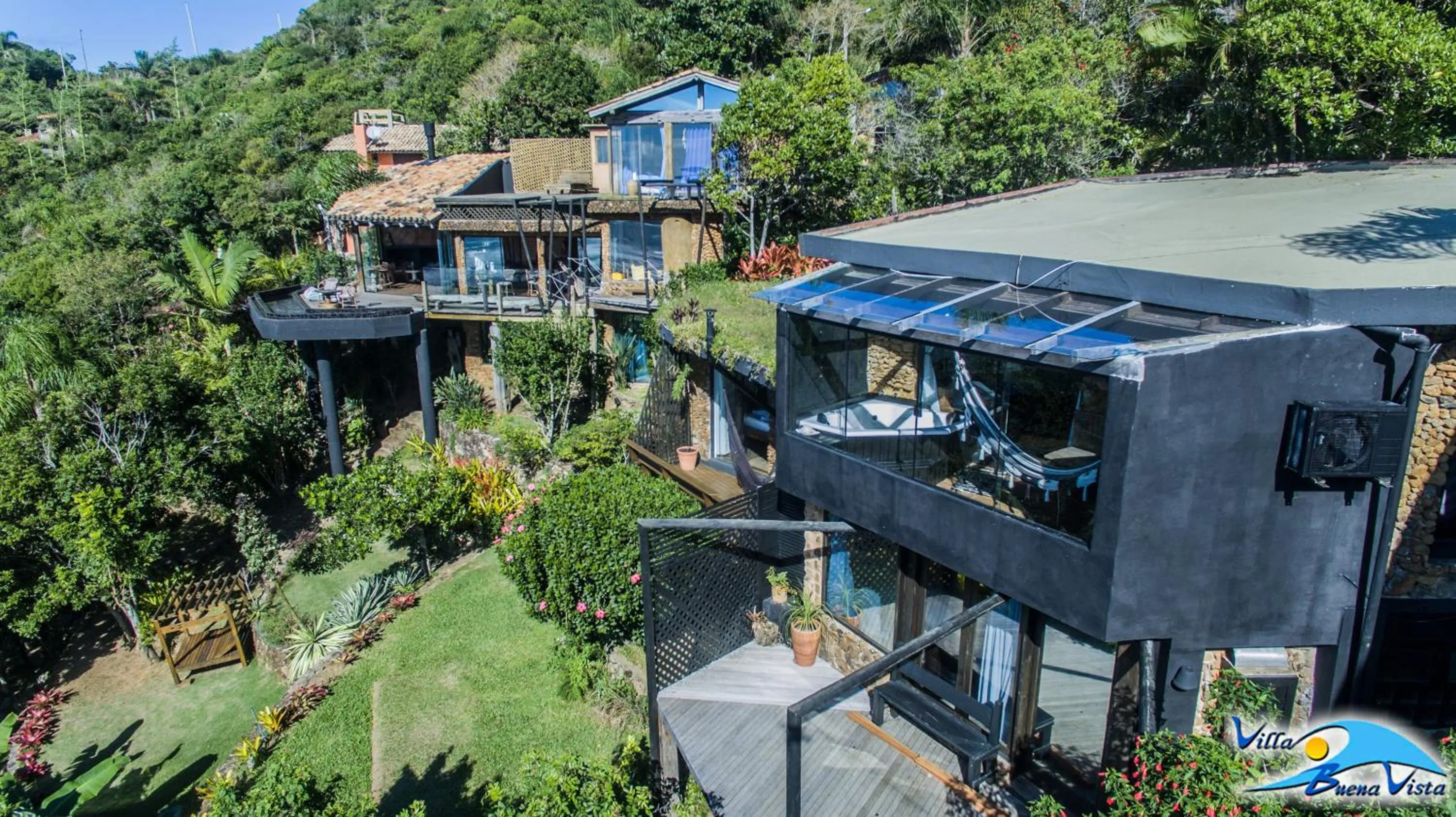 Property building in Villa Buena Vista