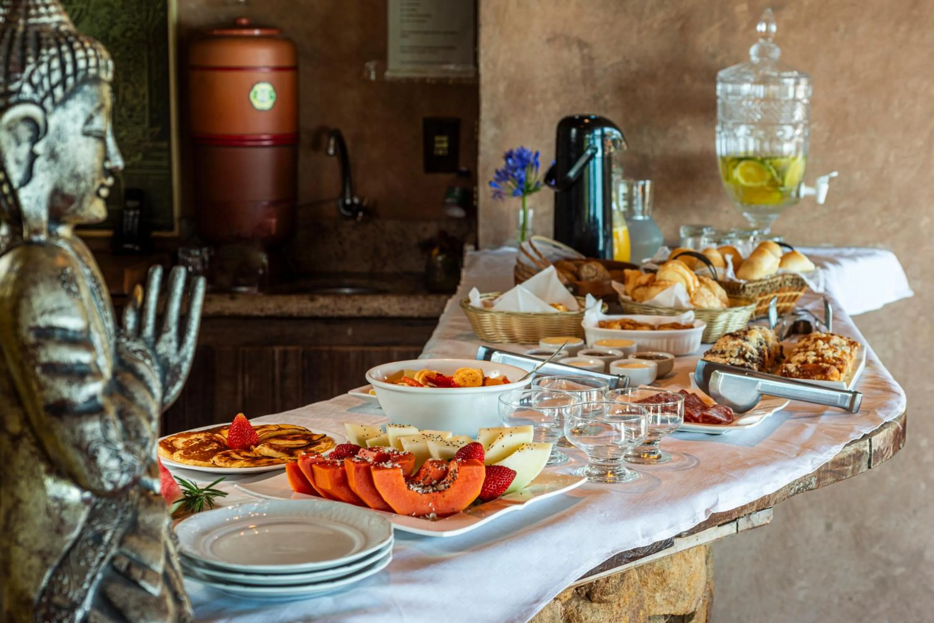 Breakfast in Villa Buena Vista