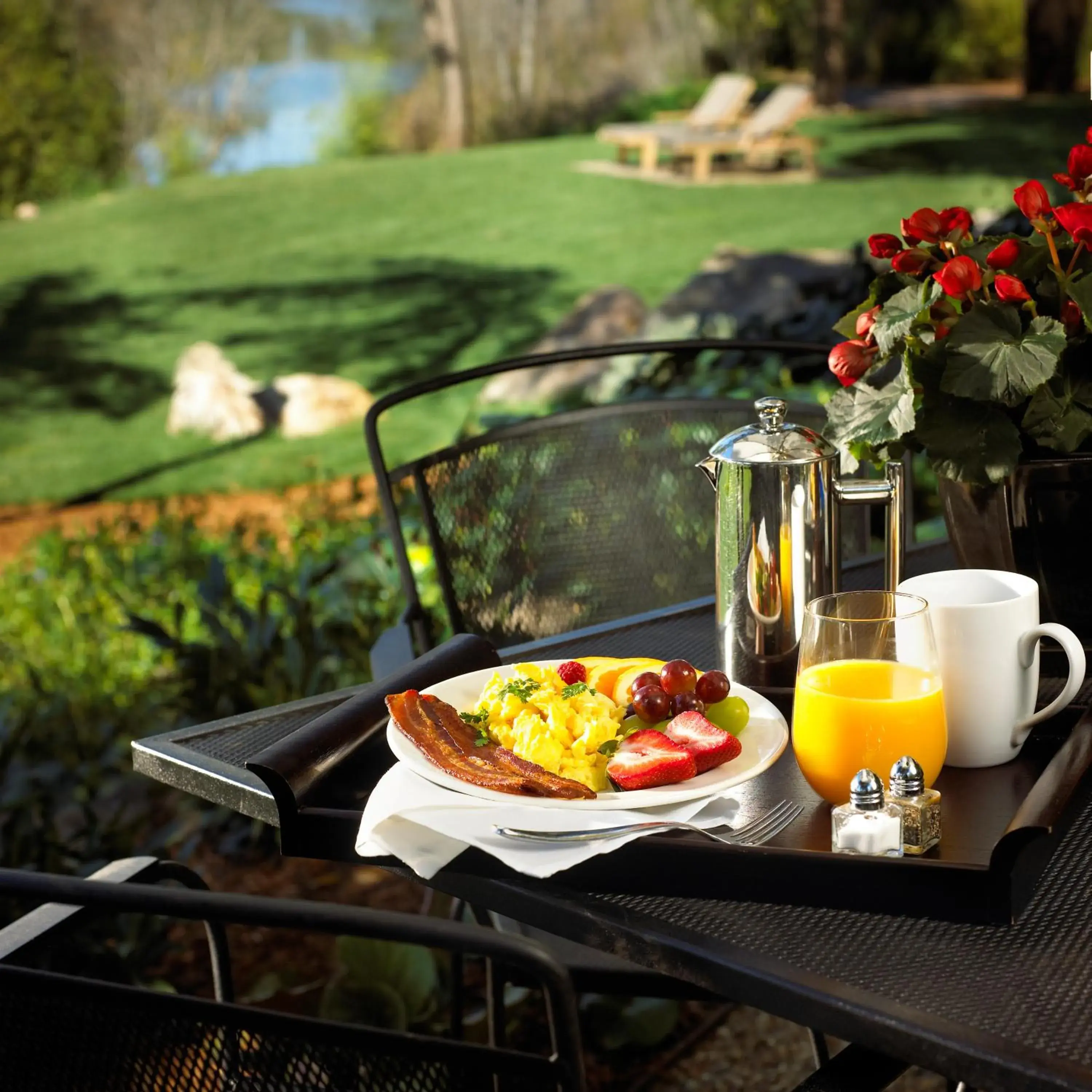 Restaurant/places to eat in Milliken Creek Inn Restaurant/places to eat in Milliken Creek Inn