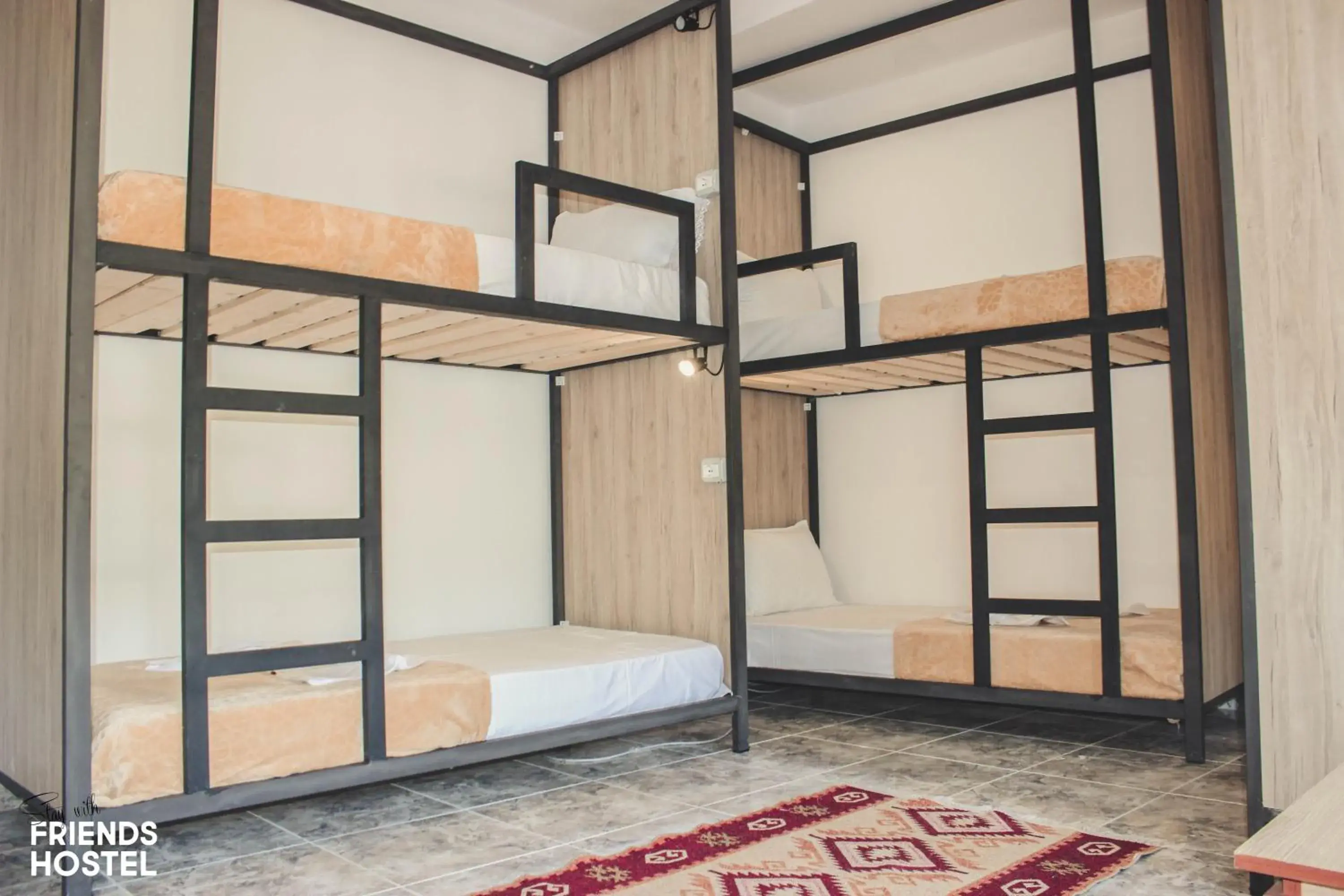 Bed in 8-Bed Mixed Dormitory Room in Friends' Guesthouse & Hostel Bed in 8-Bed Mixed Dormitory Room in Friends' Guesthouse & Hostel