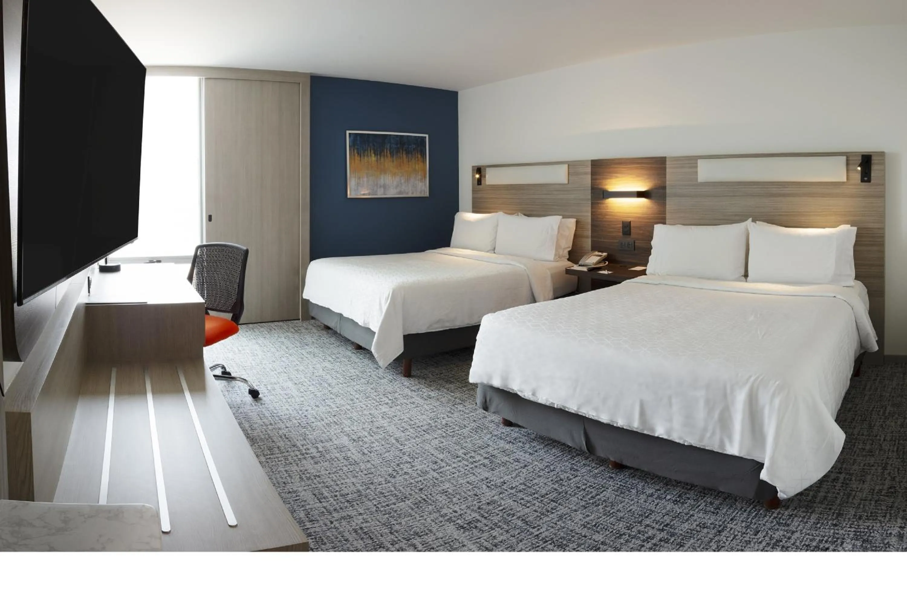 Photo of the whole room, Bed in Holiday Inn Express Toluca Galerias Metepec by IHG