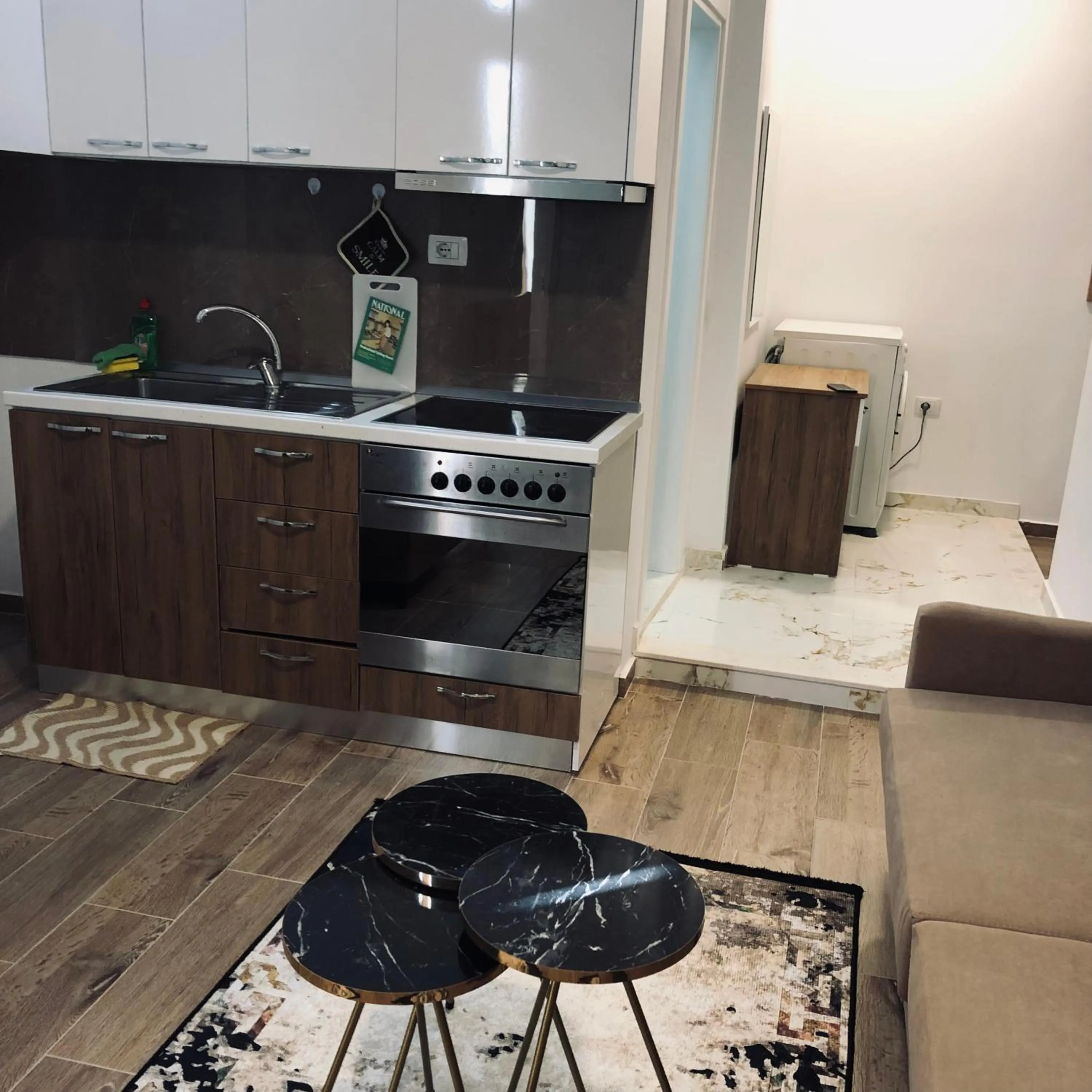 Kitchen or kitchenette in Rezidenca SHOPI Apartments