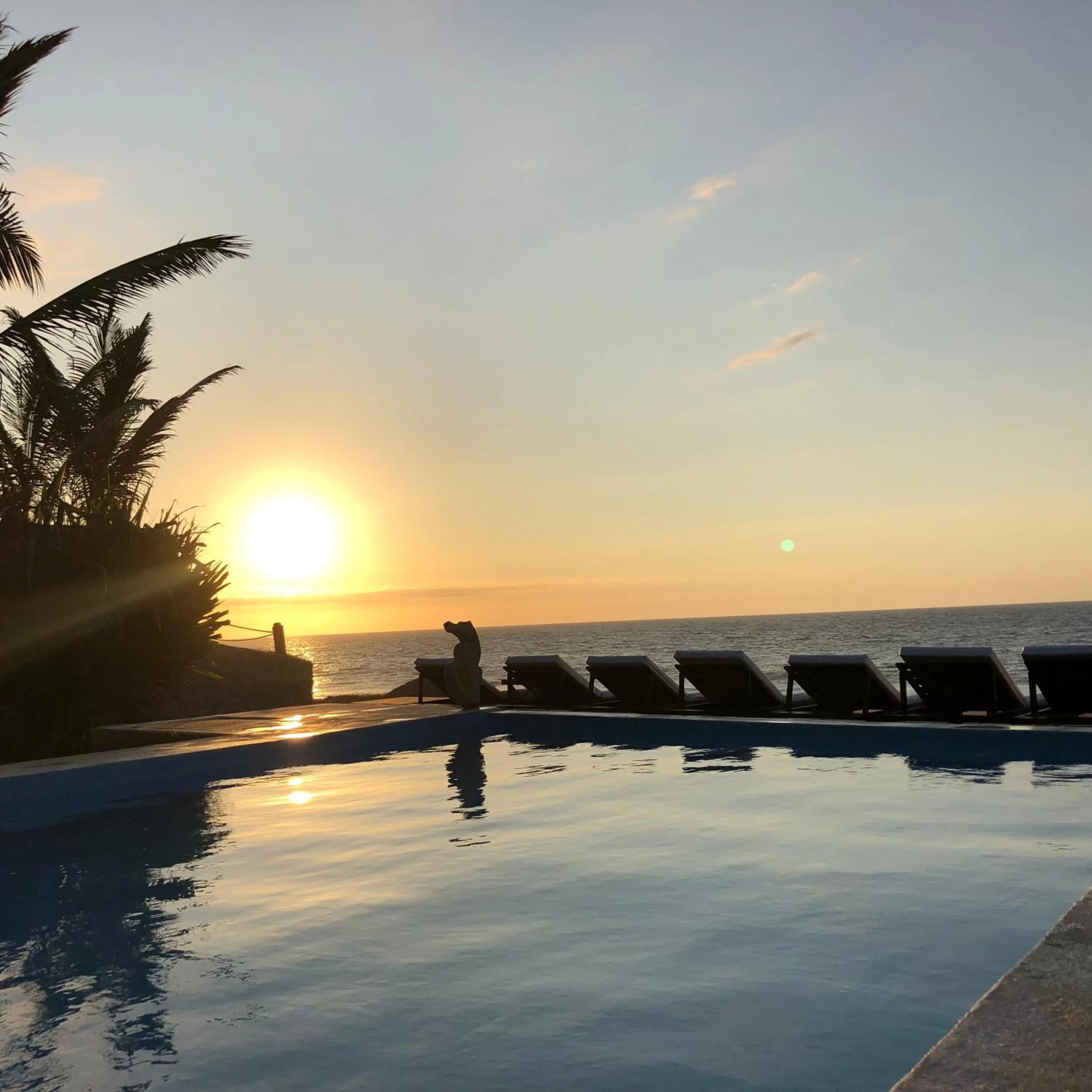 Swimming pool in Los Cocos de Vichayito