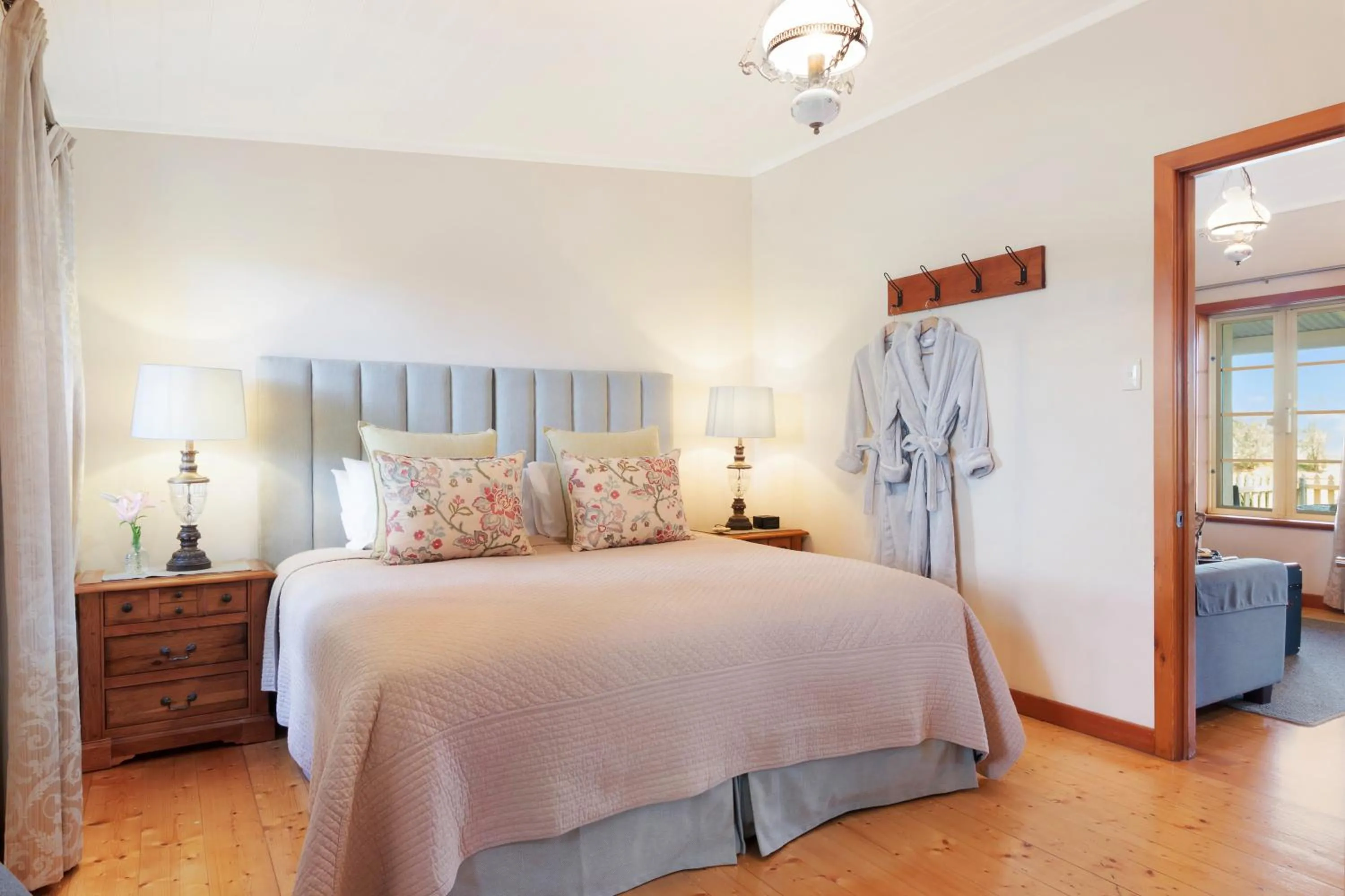 Fishing, Bed in Stonewell Cottages and Vineyards