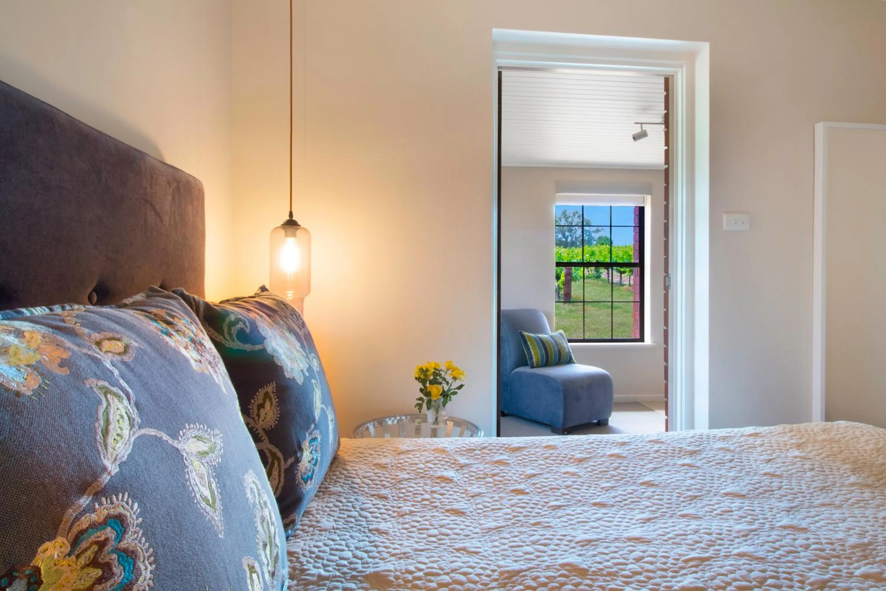 Bed in Stonewell Cottages and Vineyards