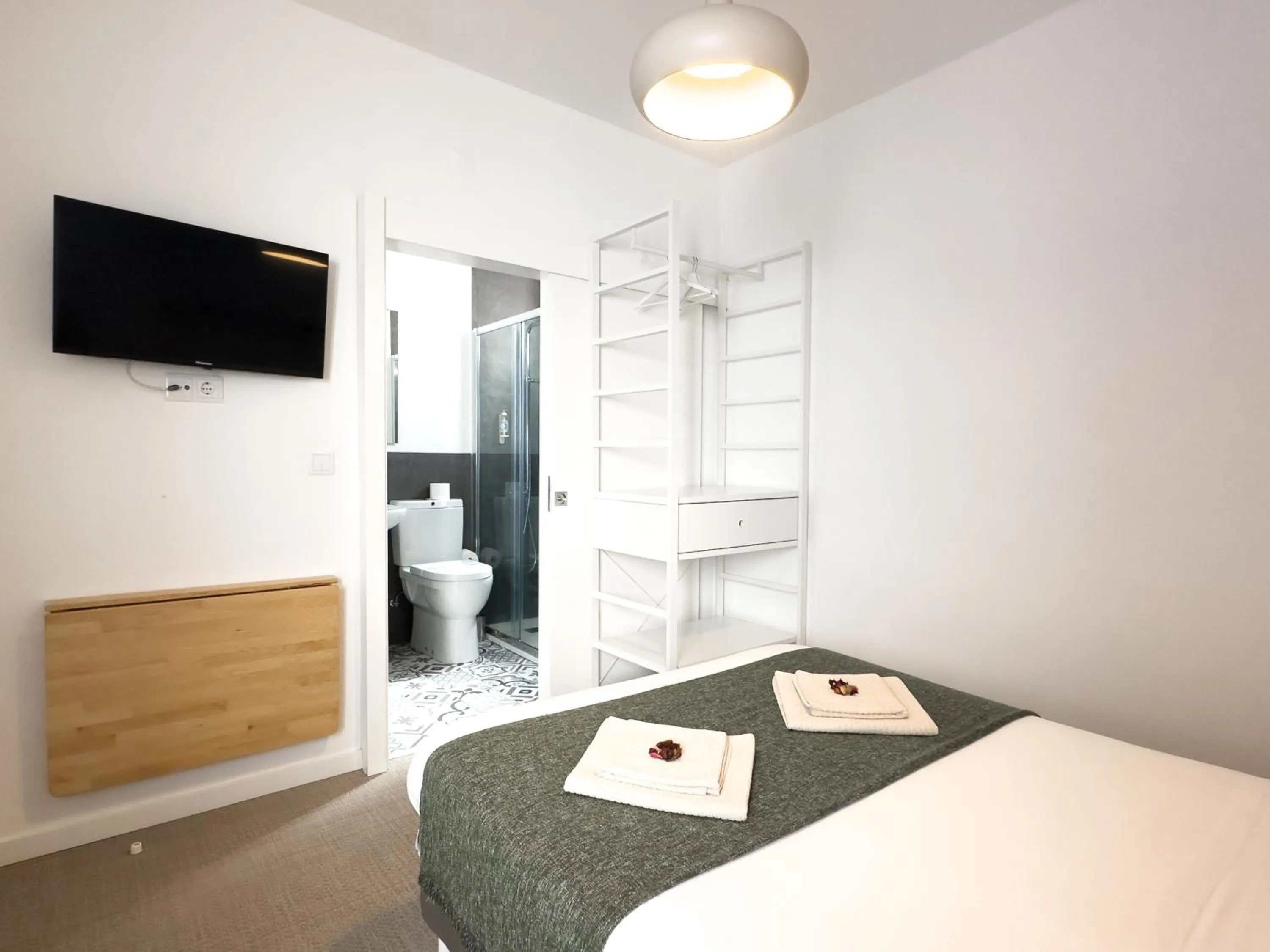 Bedroom, Bed in Solar do Alentejo