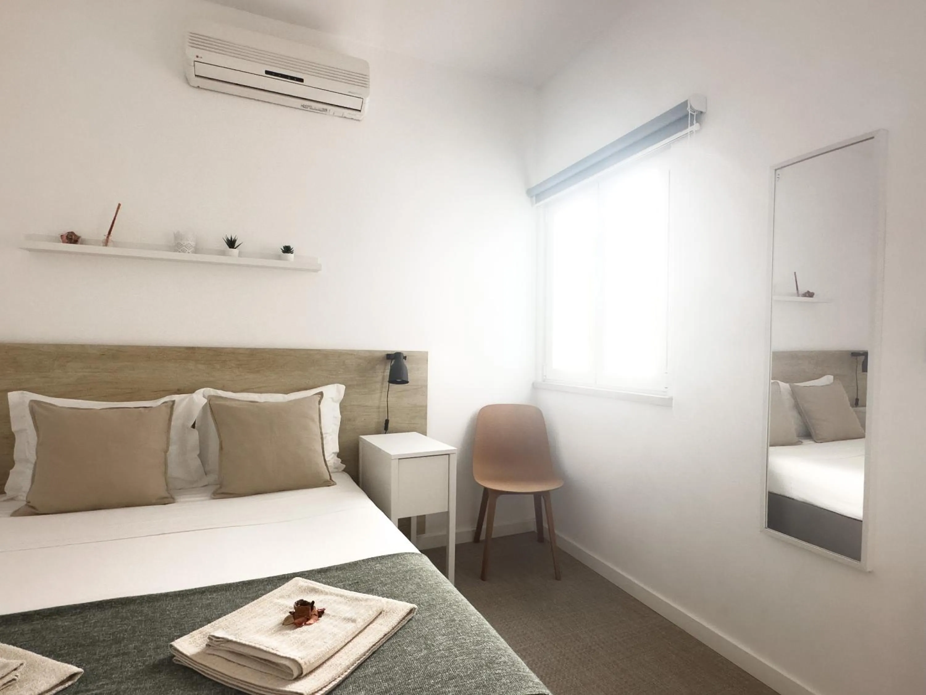 Bedroom, Bed in Solar do Alentejo