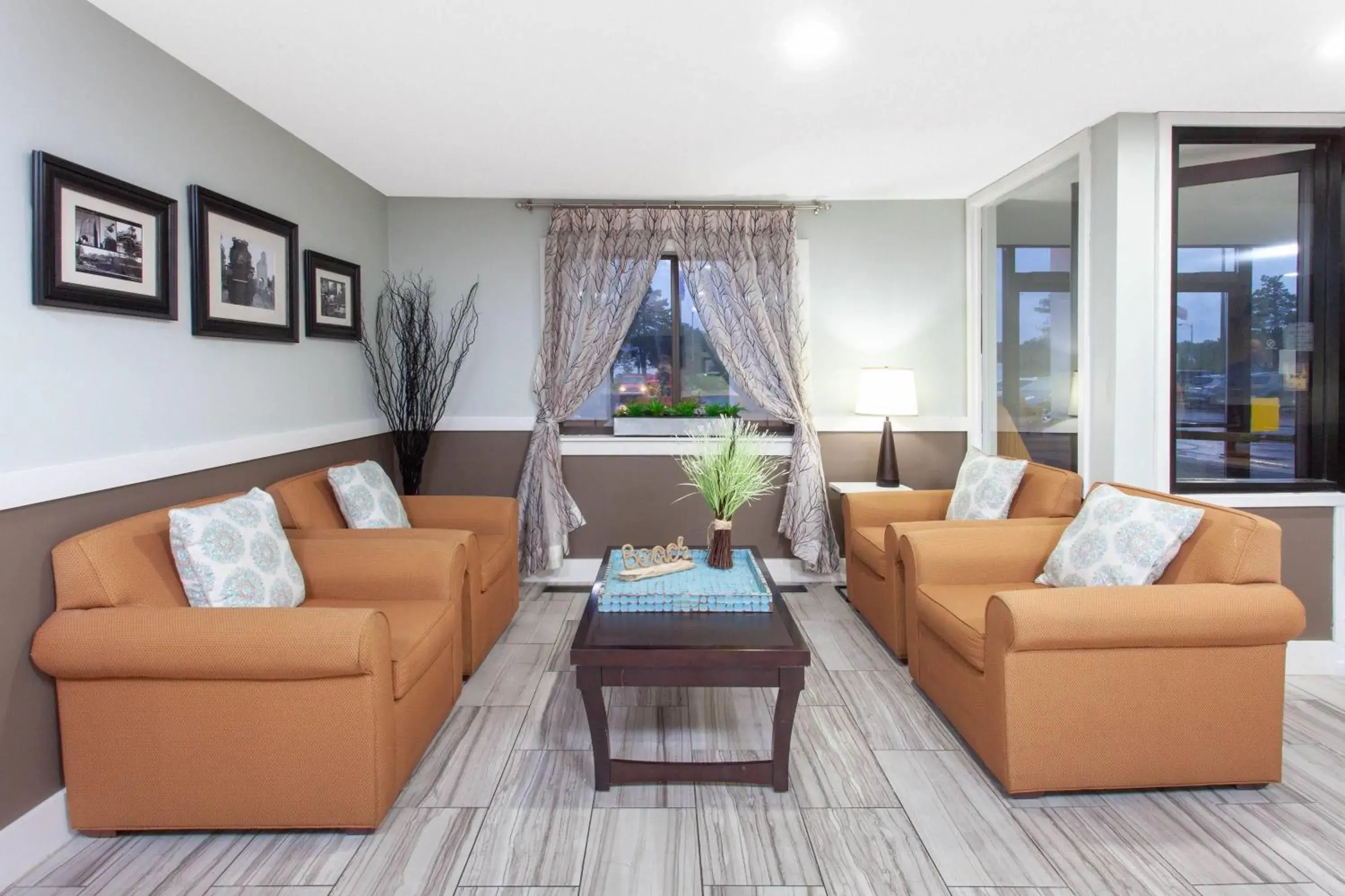 Lobby or reception in Baymont by Wyndham Grand Haven Lobby or reception in Baymont by Wyndham Grand Haven