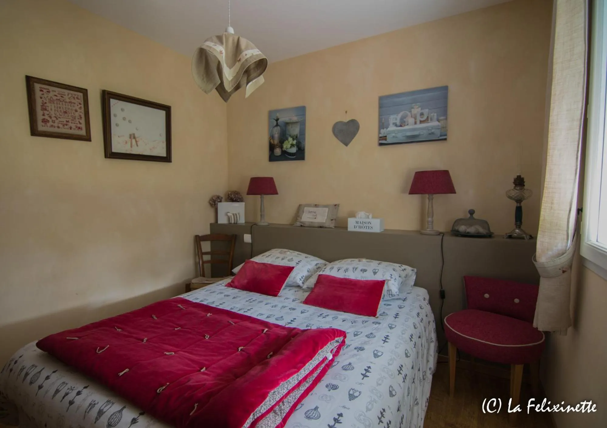 Bedroom, Bed in La Felixinette