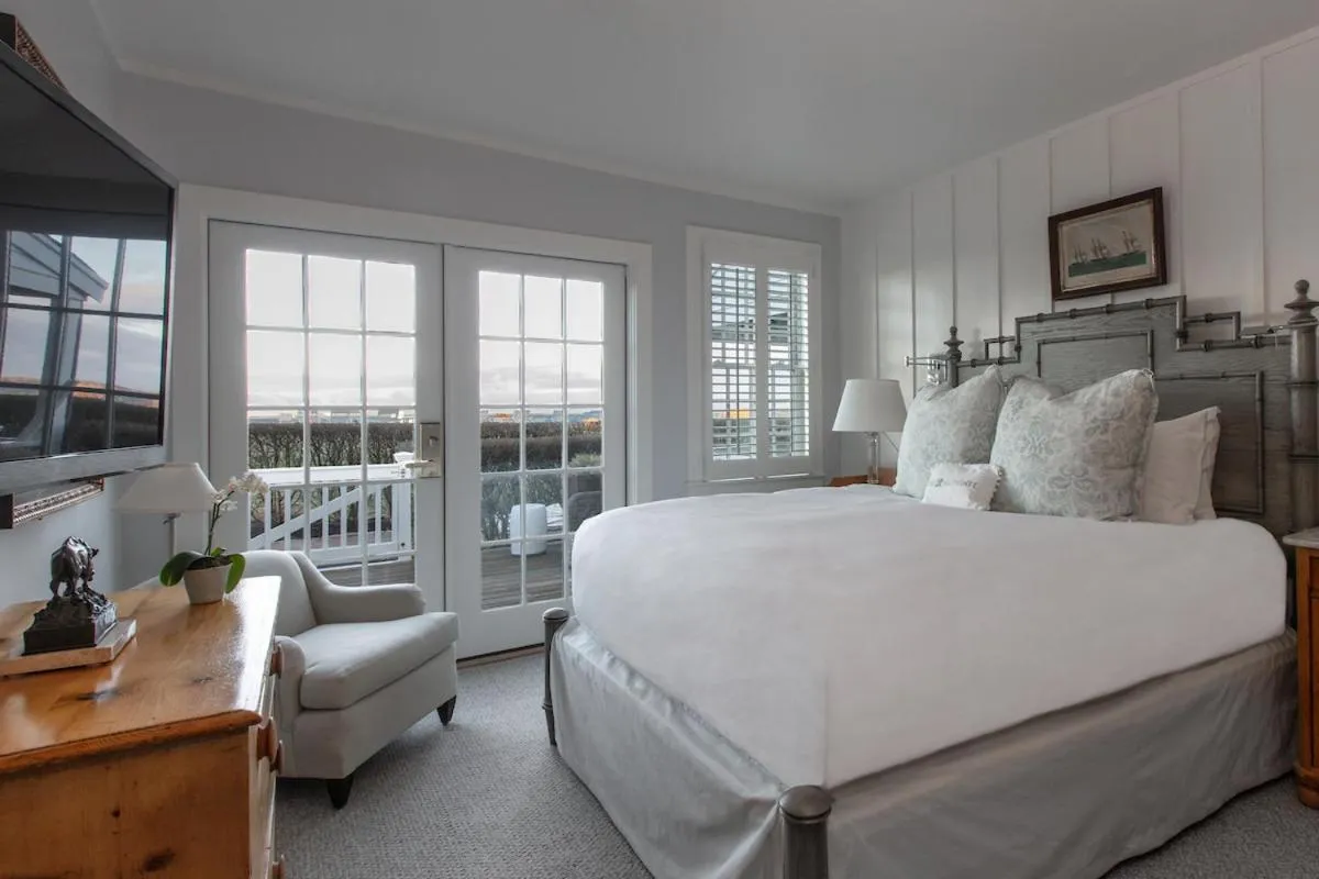 Photo of the whole room, Bed in The Wauwinet Nantucket