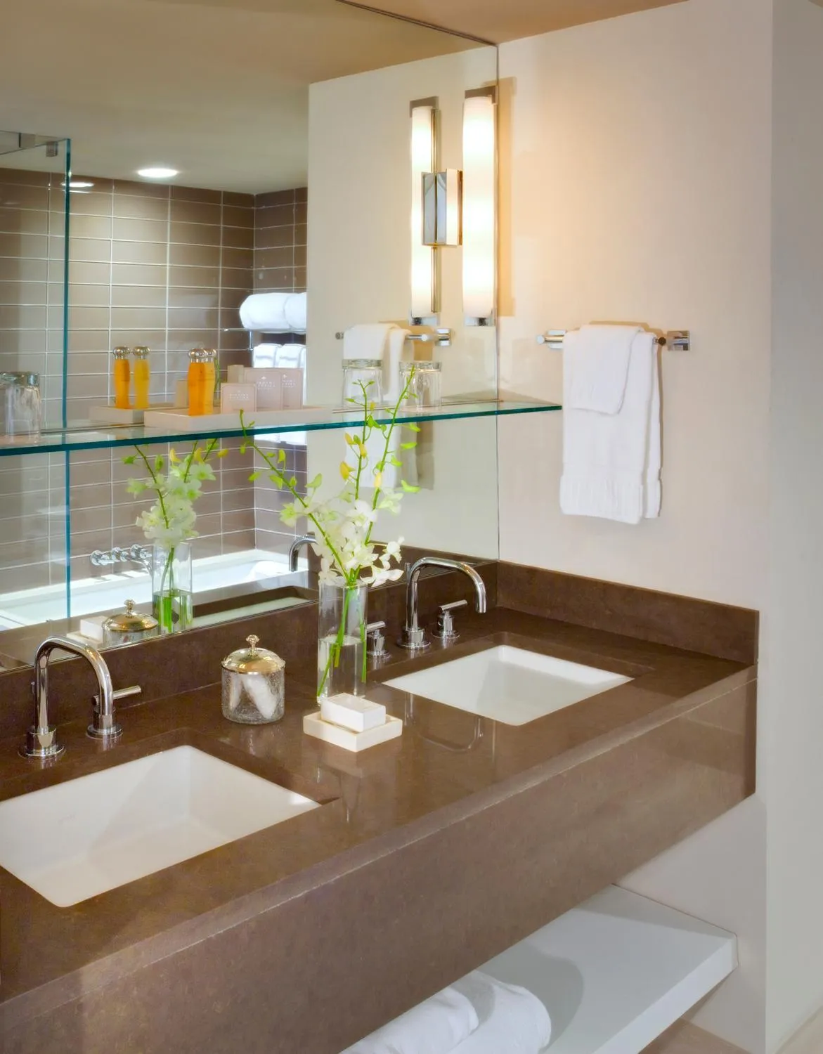 Bathroom in White Elephant Hotel