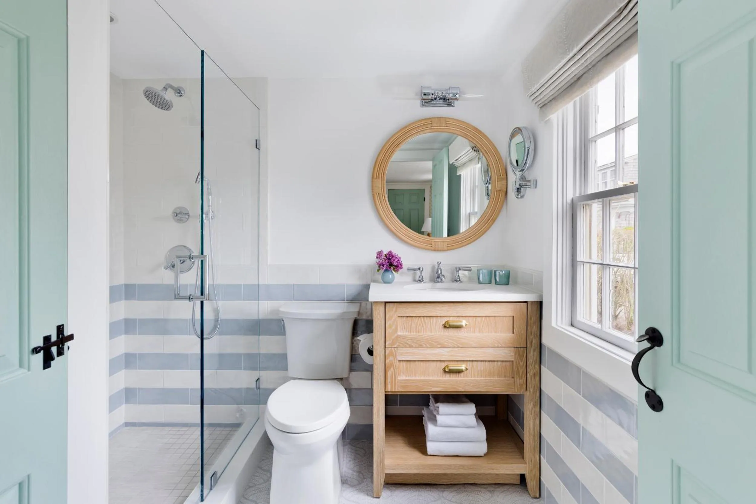 Bathroom in White Elephant Hotel