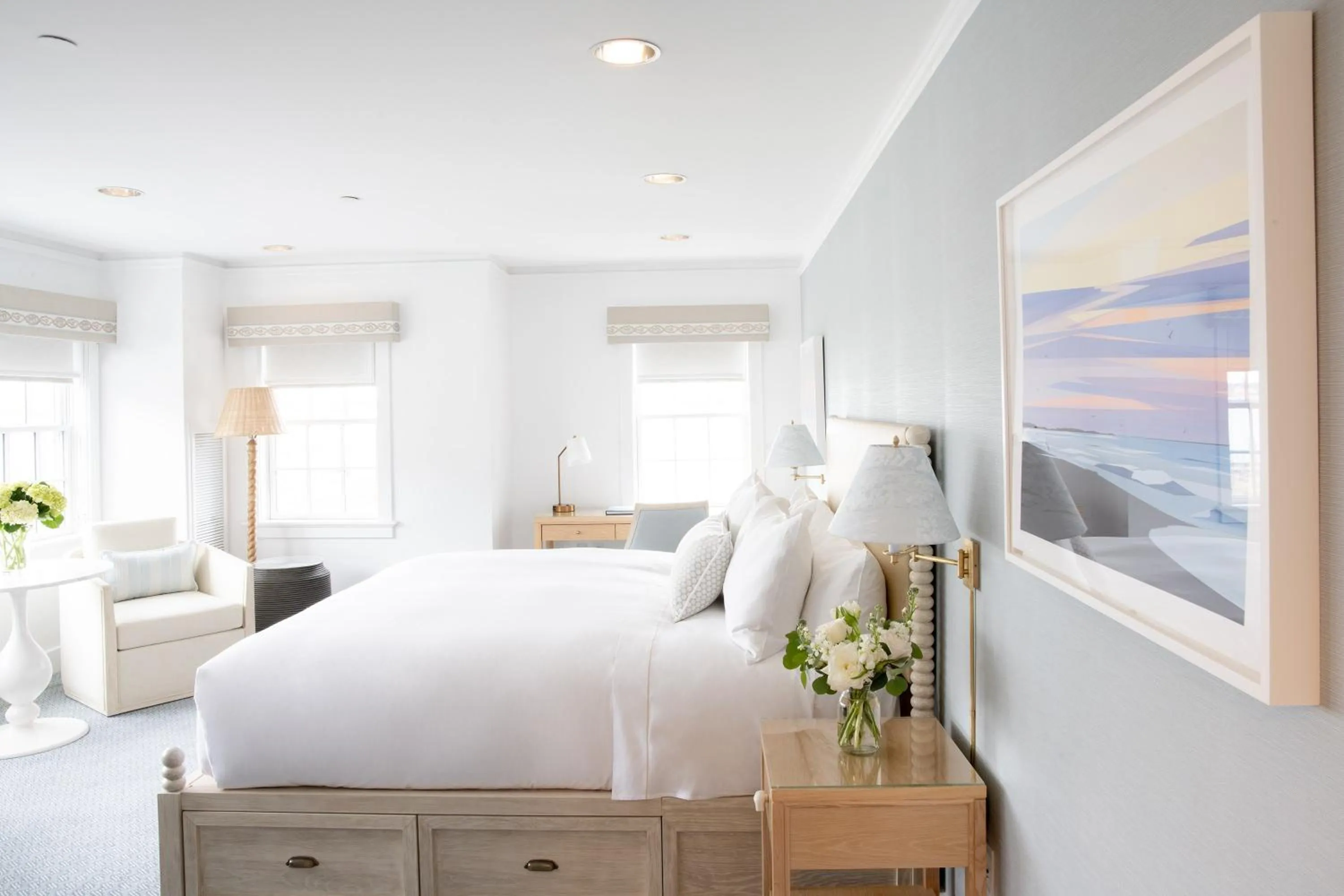 Bedroom, Bed in White Elephant Hotel