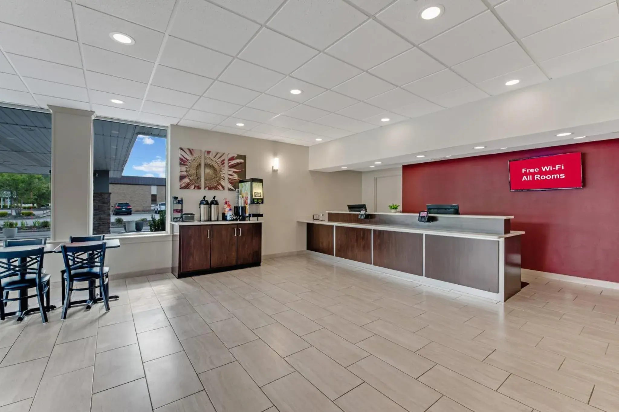 Lobby or reception in Red Roof Inn & Suites Wilkesboro Lobby or reception in Red Roof Inn & Suites Wilkesboro