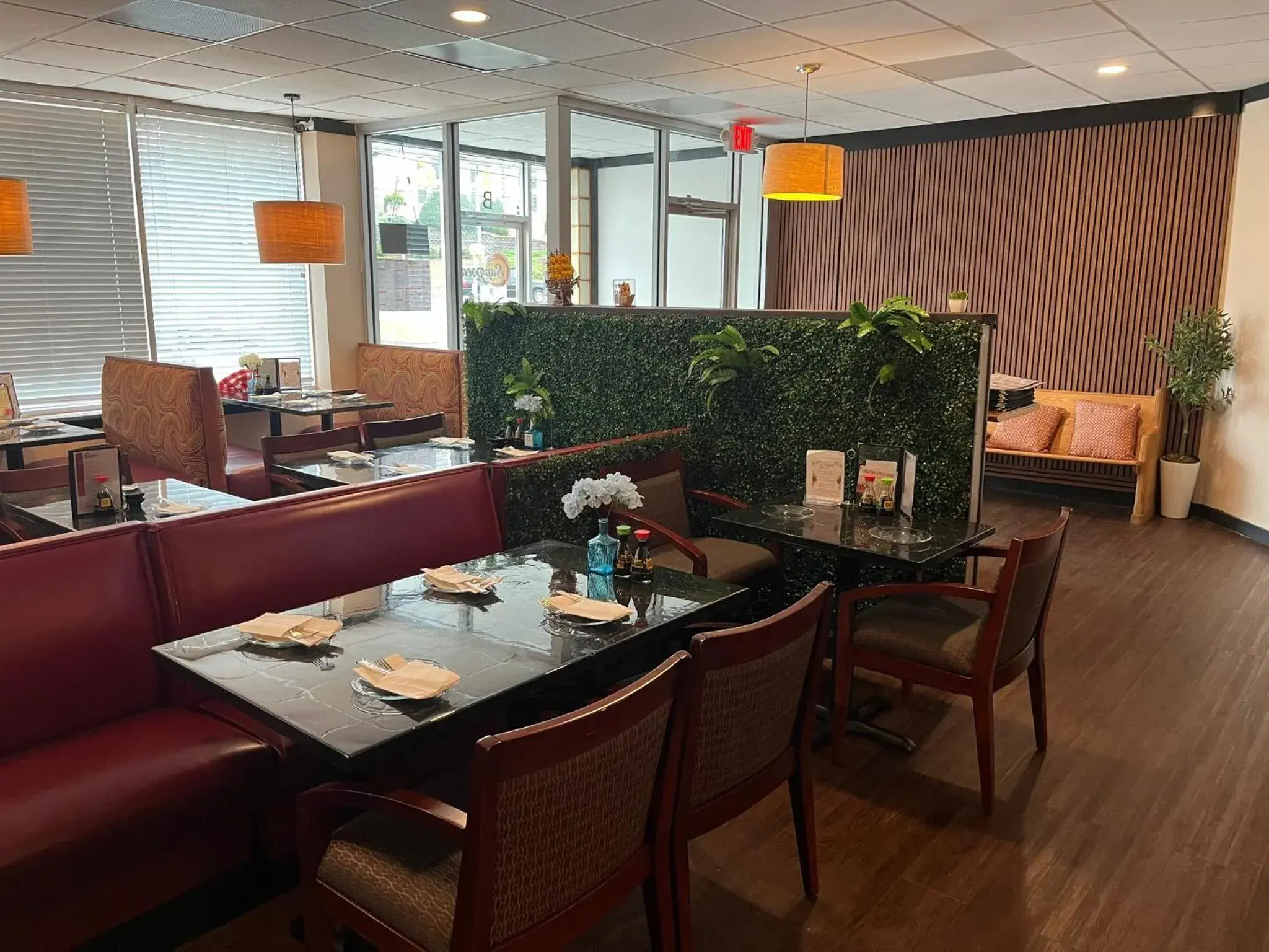 Restaurant/places to eat in Red Roof Inn & Suites Wilkesboro Restaurant/places to eat in Red Roof Inn & Suites Wilkesboro