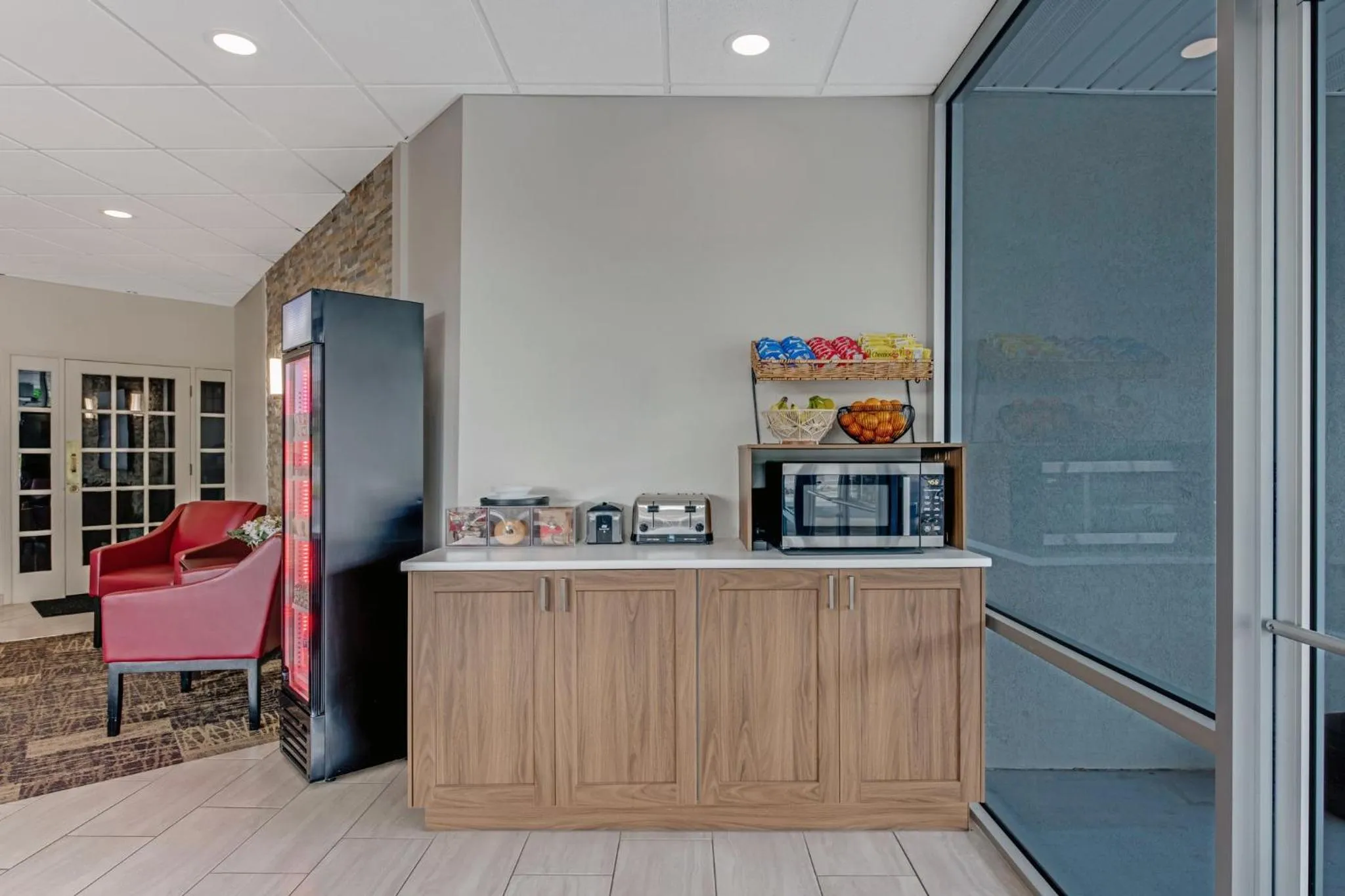 Breakfast in Red Roof Inn & Suites Wilkesboro