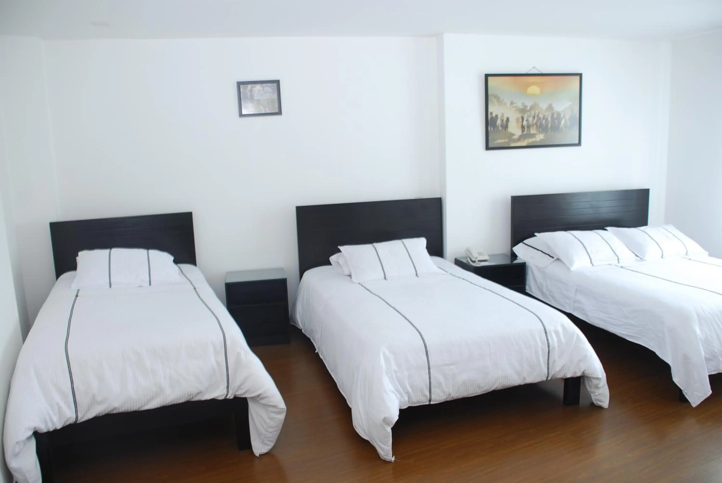 Photo of the whole room, Bed in Hotel Real Estación