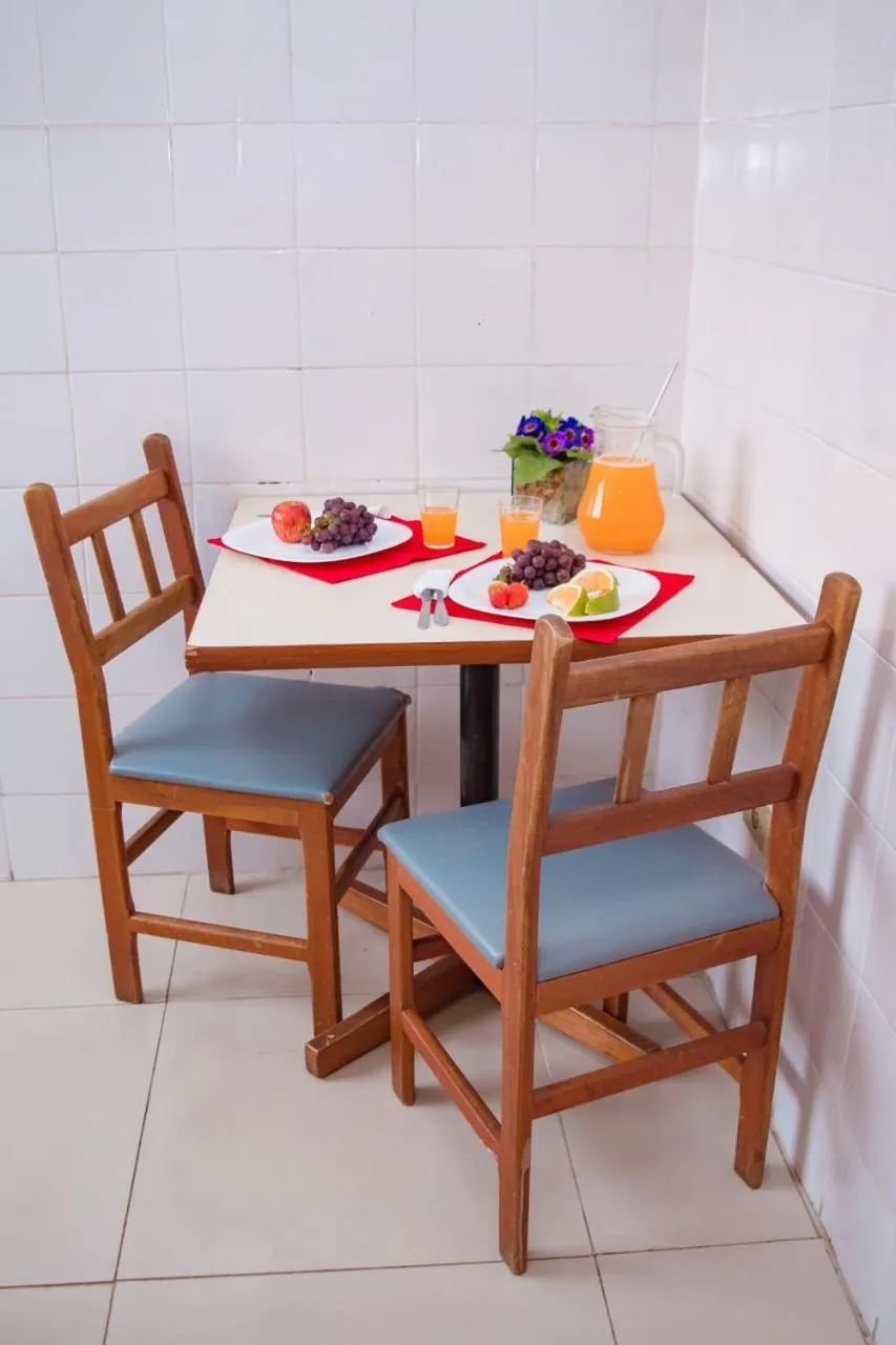Dining area in Central Park Hotel São Carlos - Fácil Acesso USP e Industrial