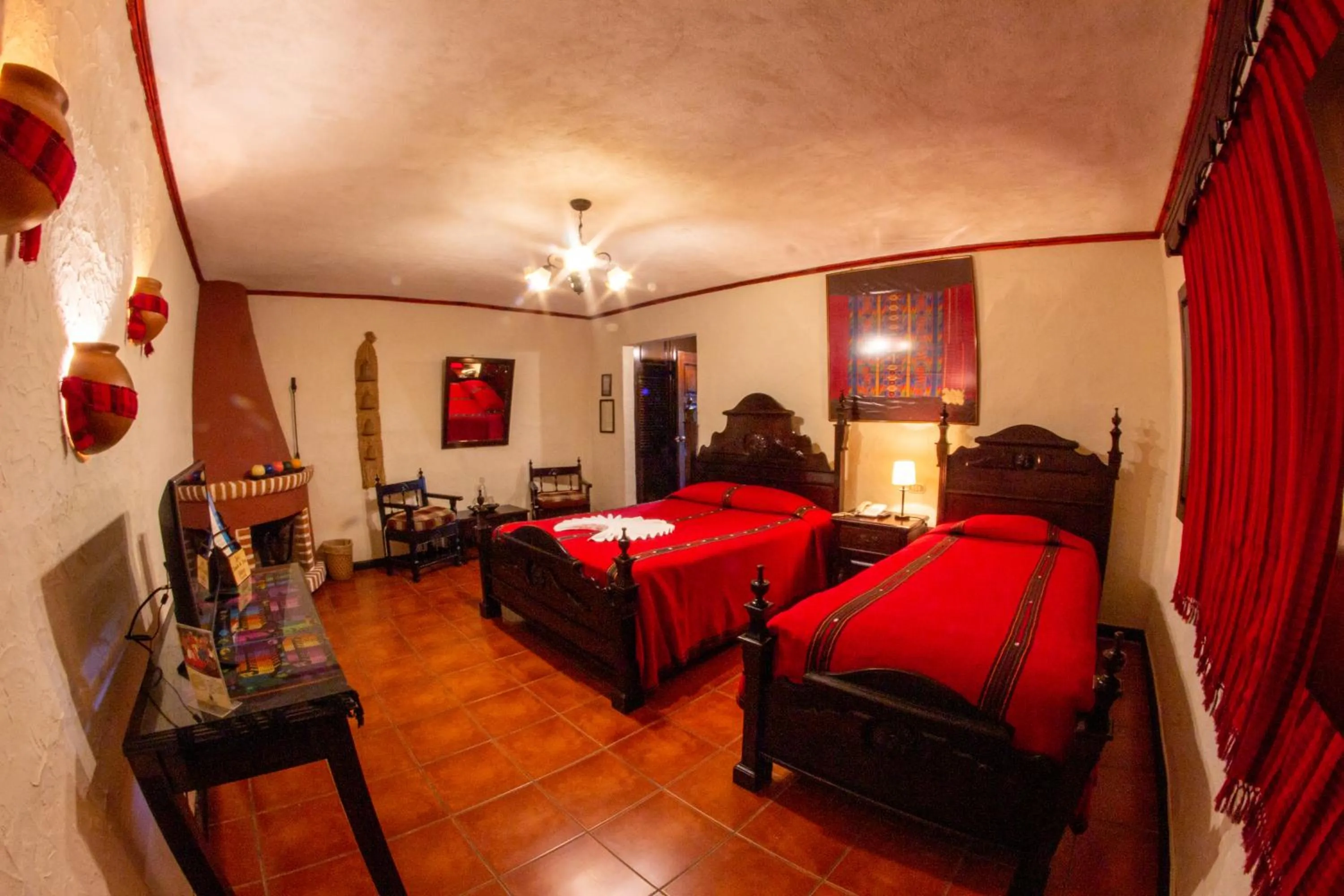 Bed in Hotel Posada de Don Rodrigo Panajachel