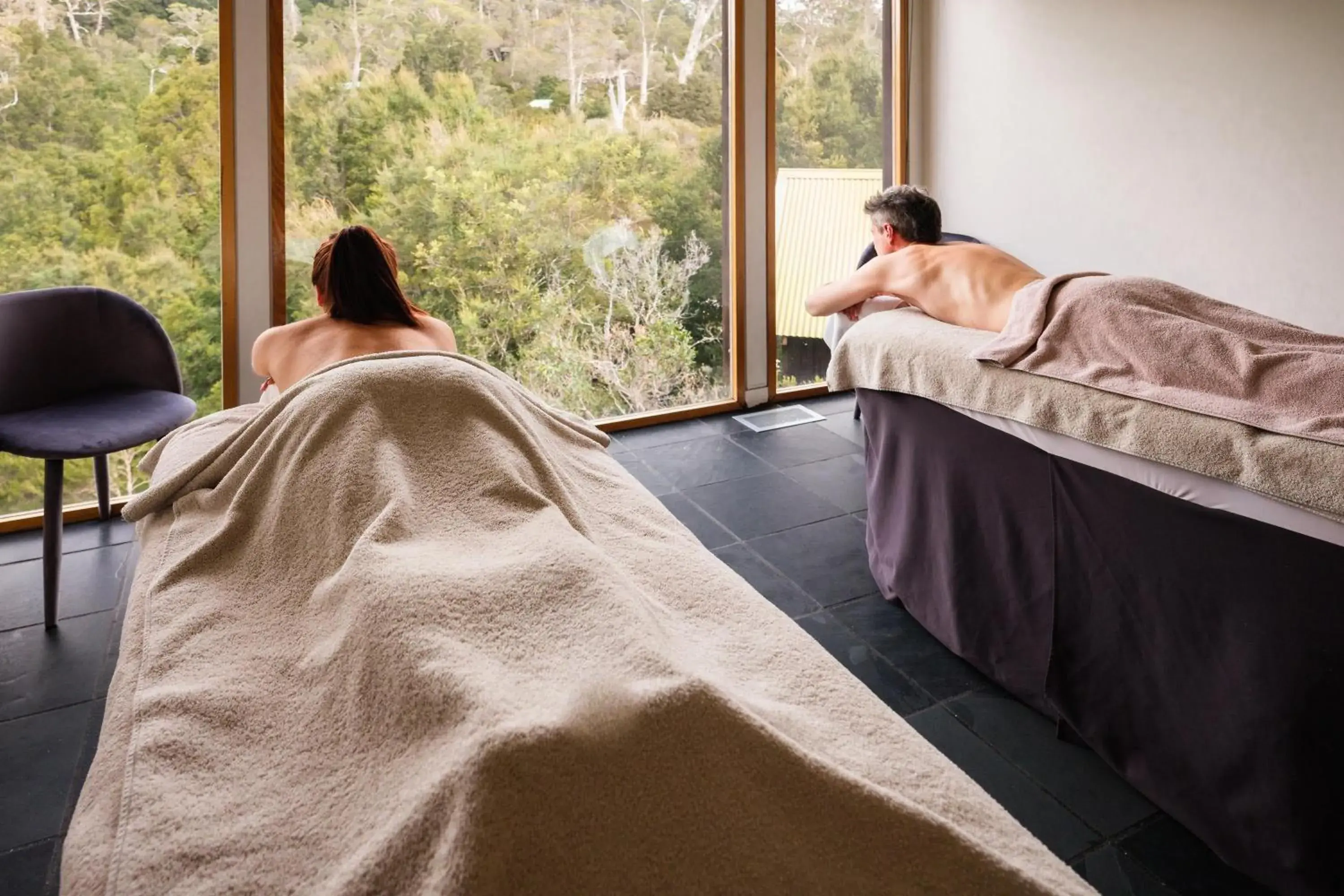 Massage, Bed in Peppers Cradle Mountain Lodge Massage, Bed in Peppers Cradle Mountain Lodge