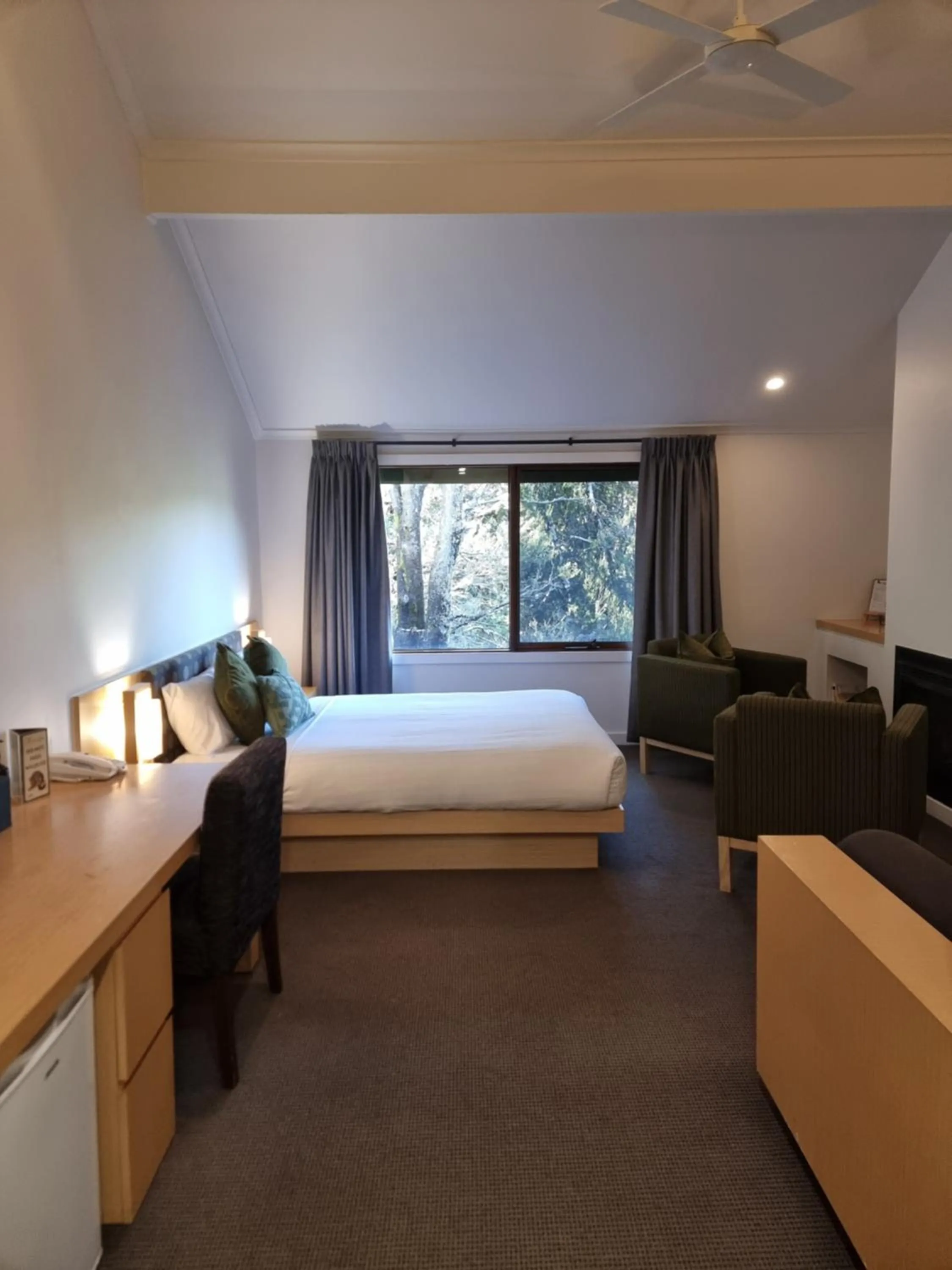 View (from property/room), Bed in Peppers Cradle Mountain Lodge