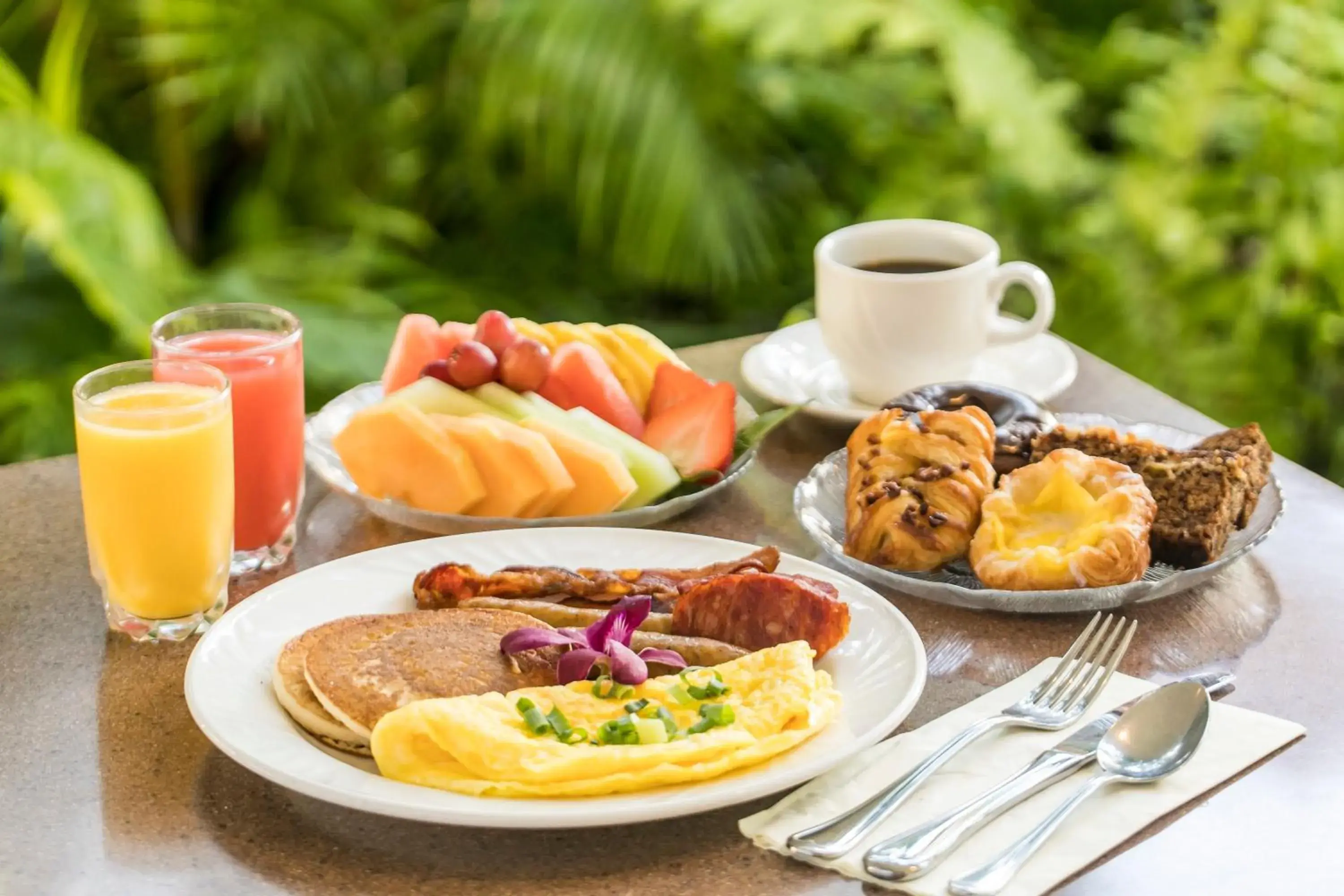 Buffet breakfast in Intercontinental Shenzhen Dameisha Resort by IHG Buffet breakfast in Intercontinental Shenzhen Dameisha Resort by IHG
