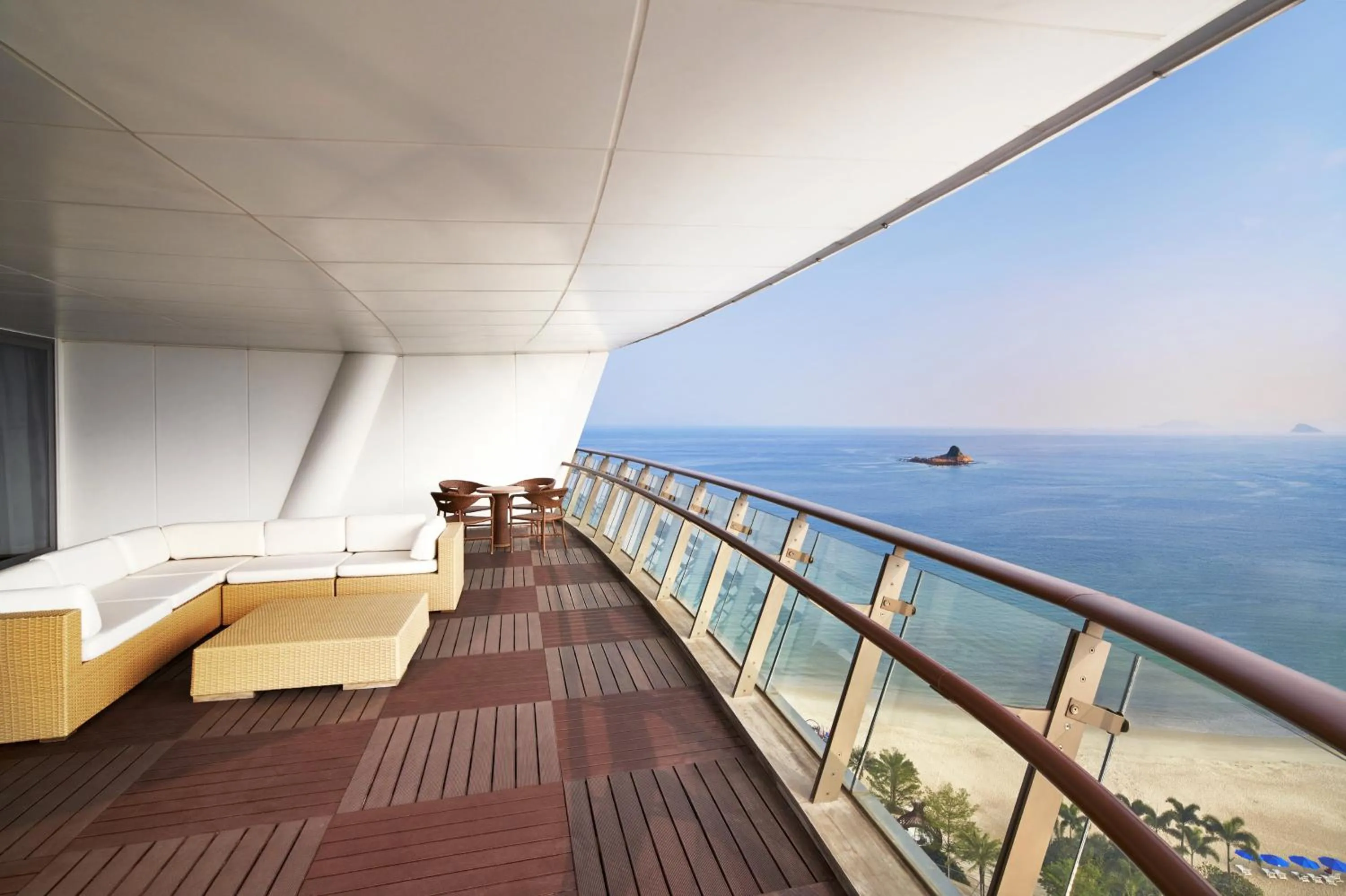 Photo of the whole room in Intercontinental Shenzhen Dameisha Resort by IHG