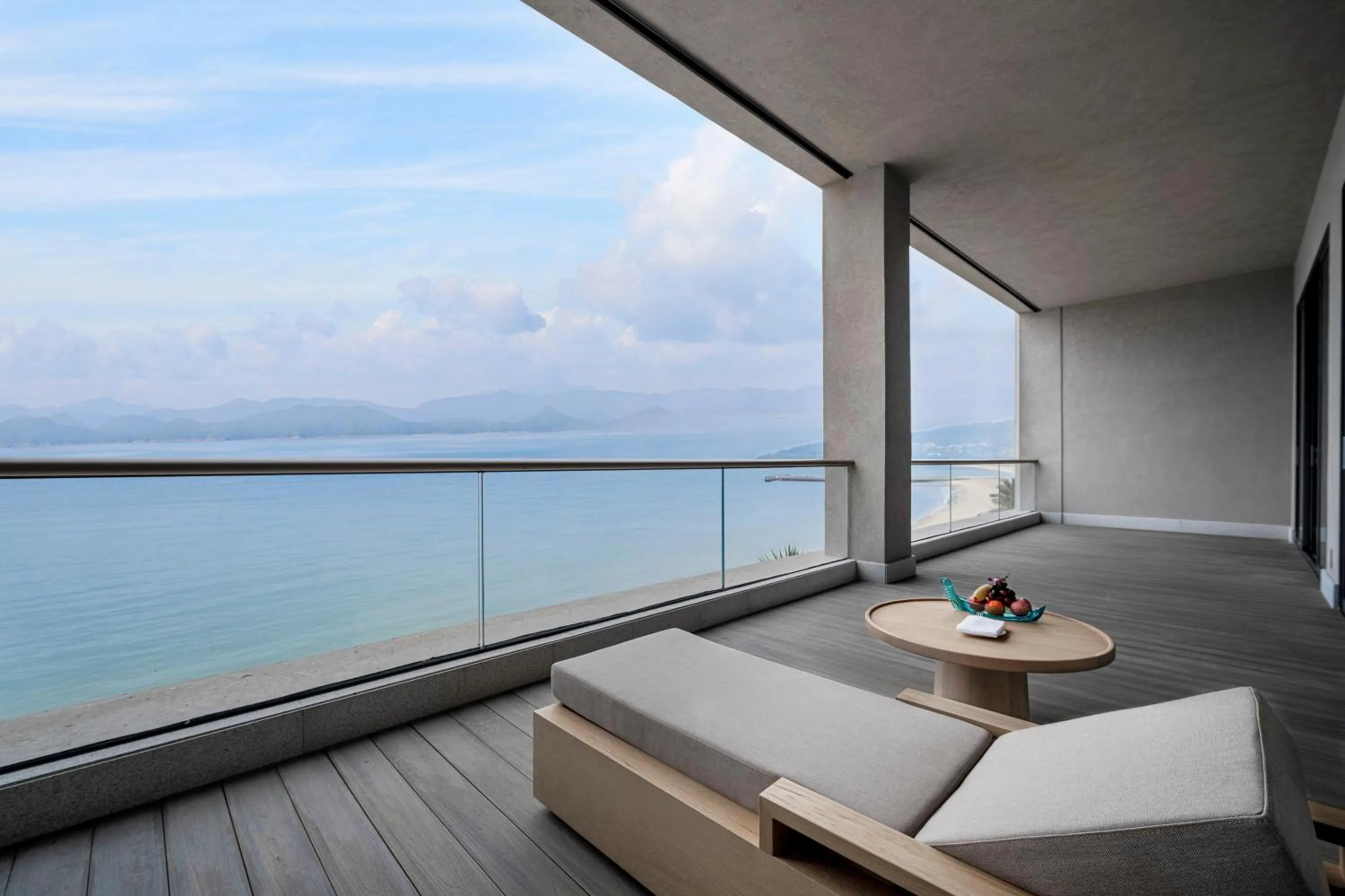 Photo of the whole room in Intercontinental Shenzhen Dameisha Resort by IHG