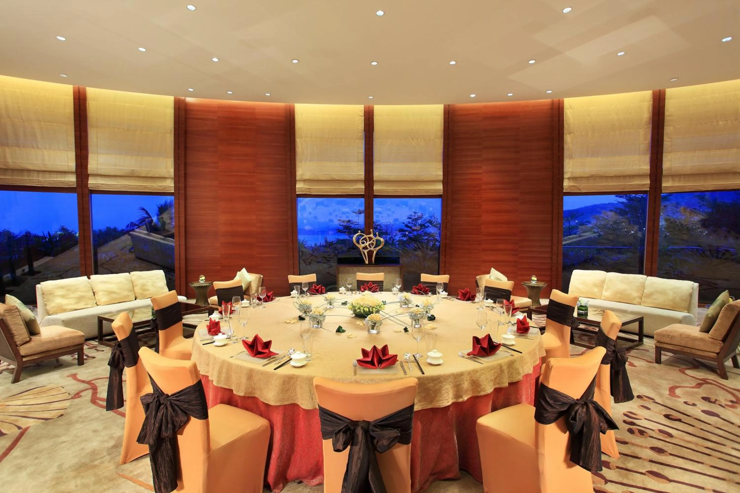 Lobby or reception in Intercontinental Shenzhen Dameisha Resort by IHG