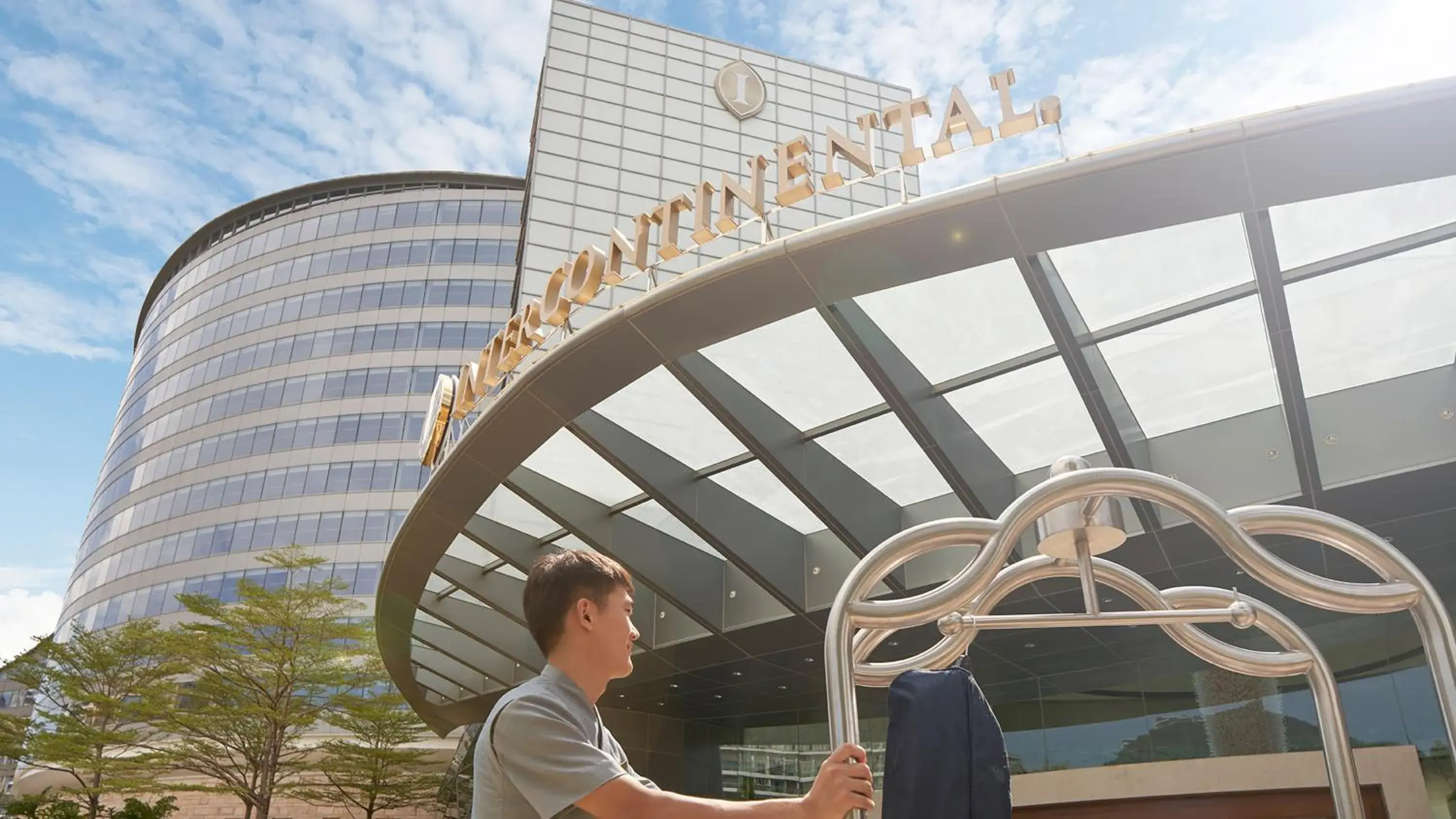 Property building in Intercontinental Shenzhen Dameisha Resort by IHG Property building in Intercontinental Shenzhen Dameisha Resort by IHG