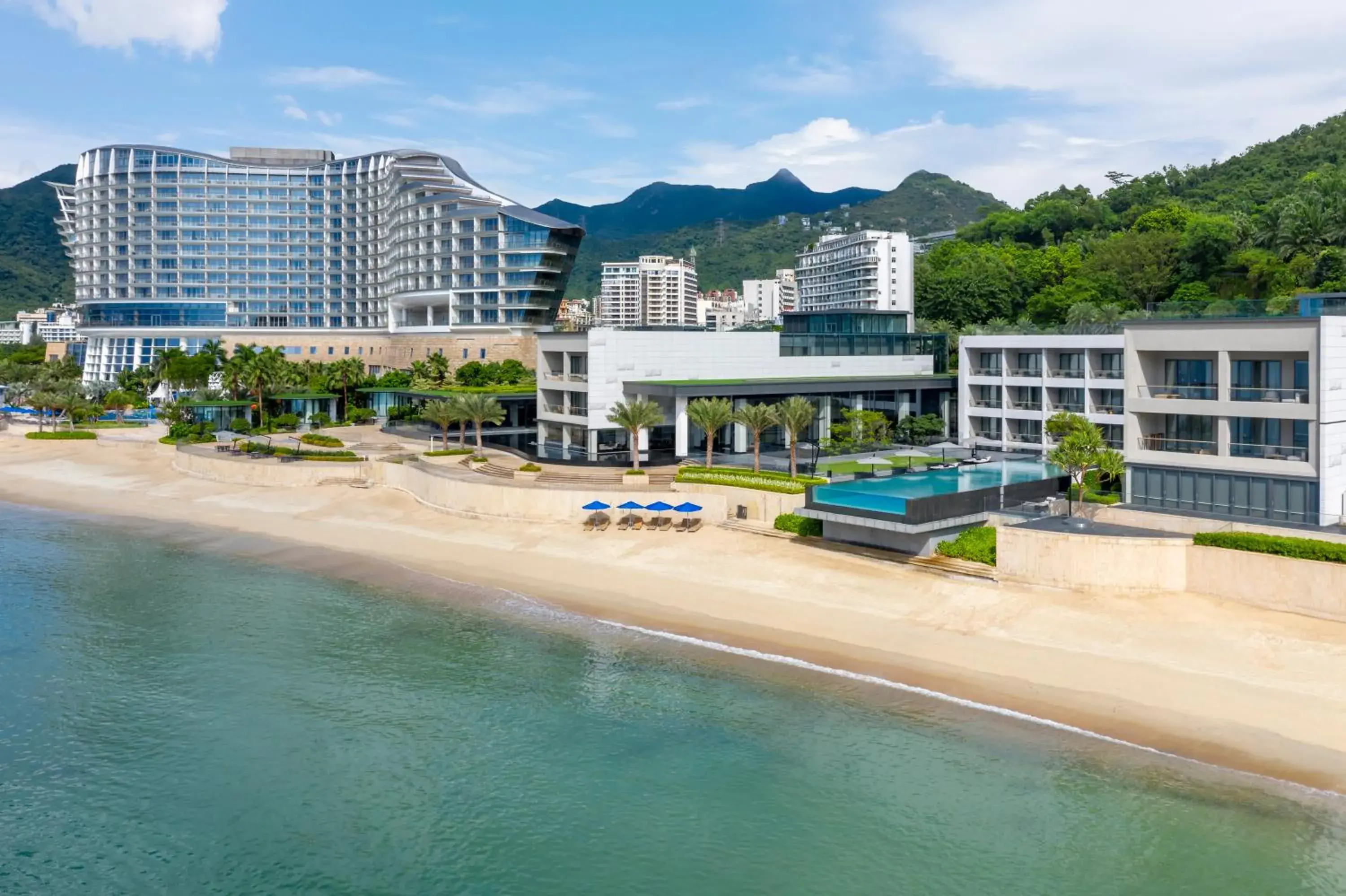 Property building in Intercontinental Shenzhen Dameisha Resort by IHG Property building in Intercontinental Shenzhen Dameisha Resort by IHG