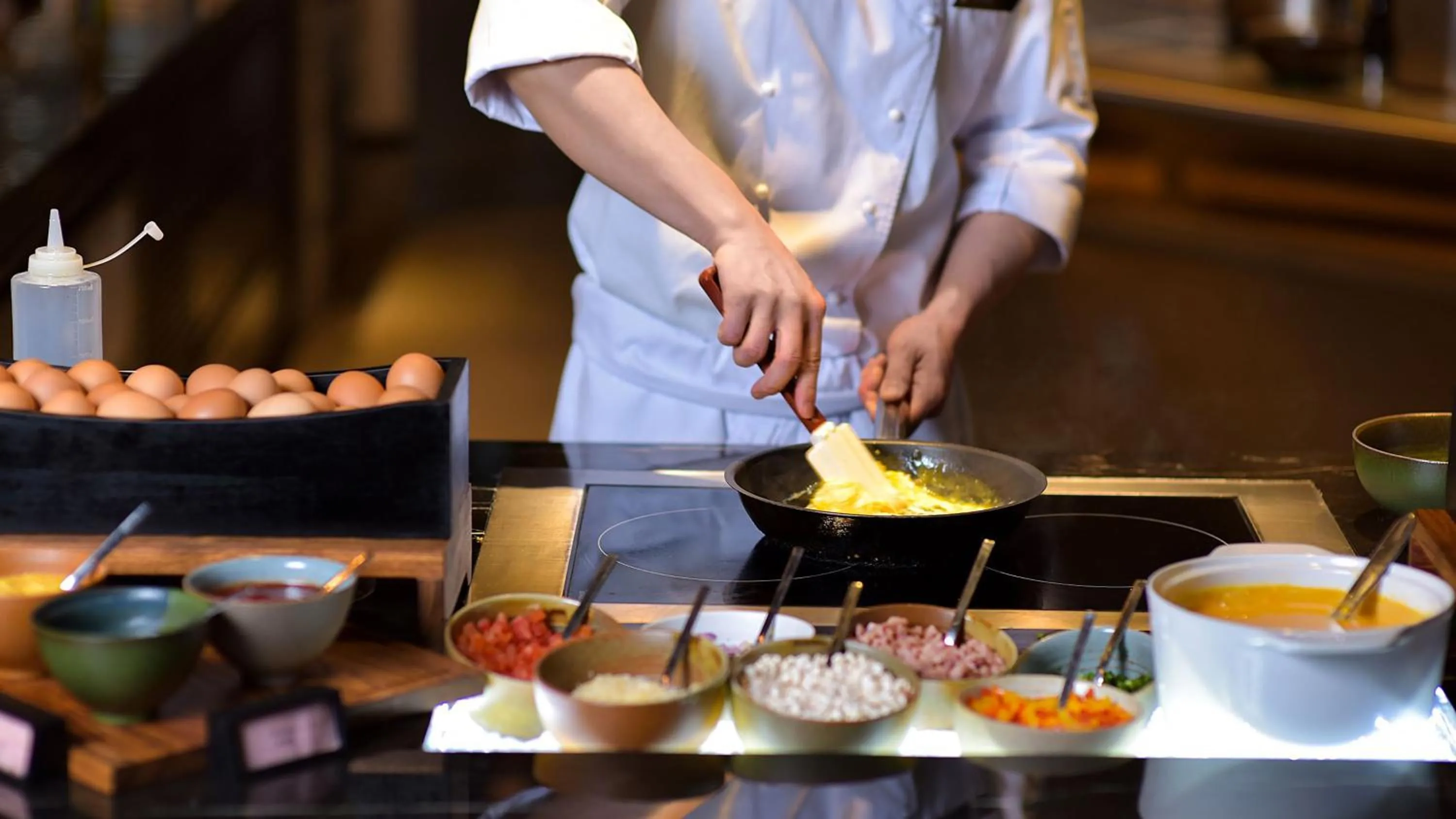 Breakfast in Intercontinental Shenzhen Dameisha Resort by IHG