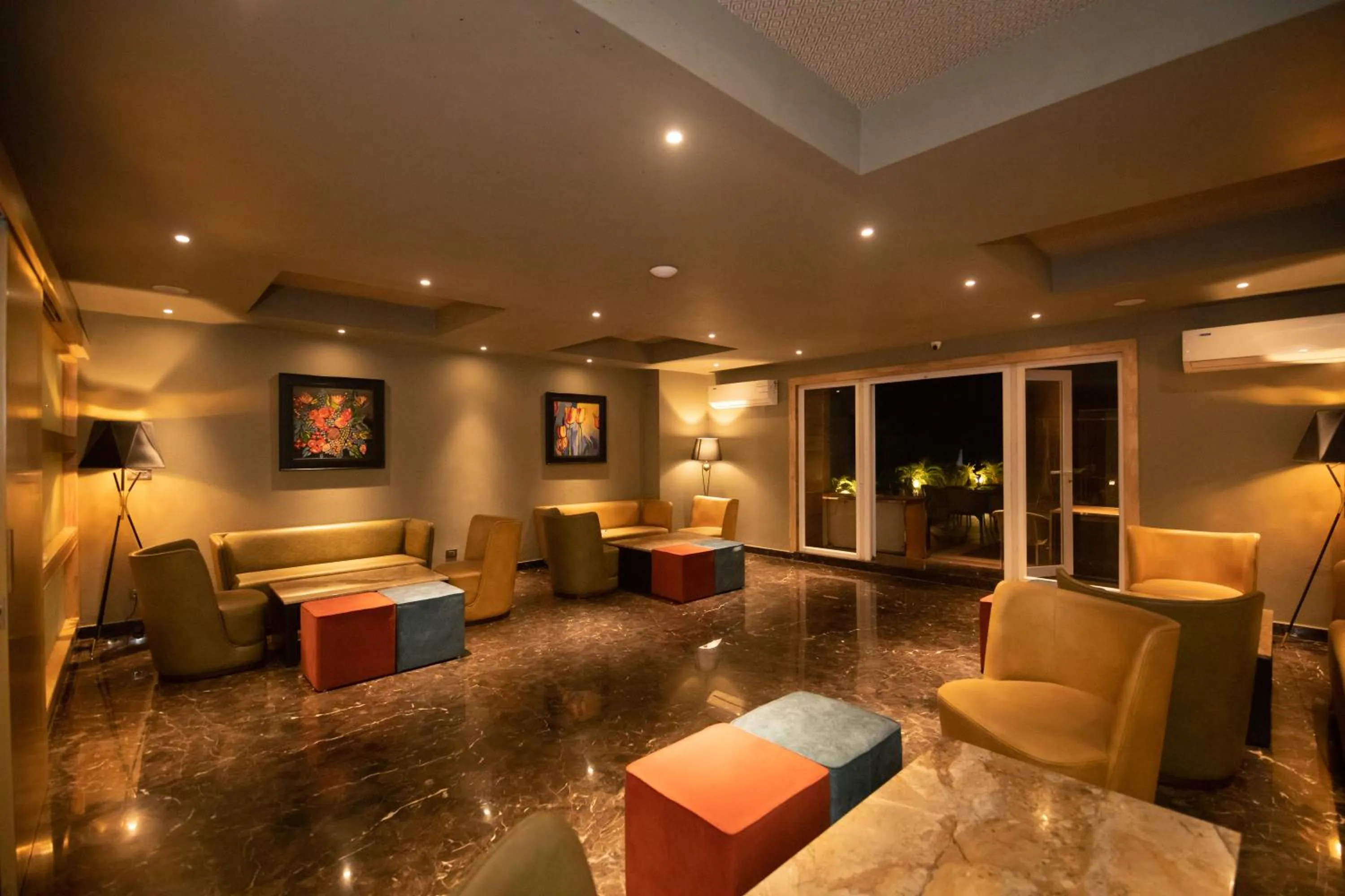 Lounge or bar in The Cindrella Hotel