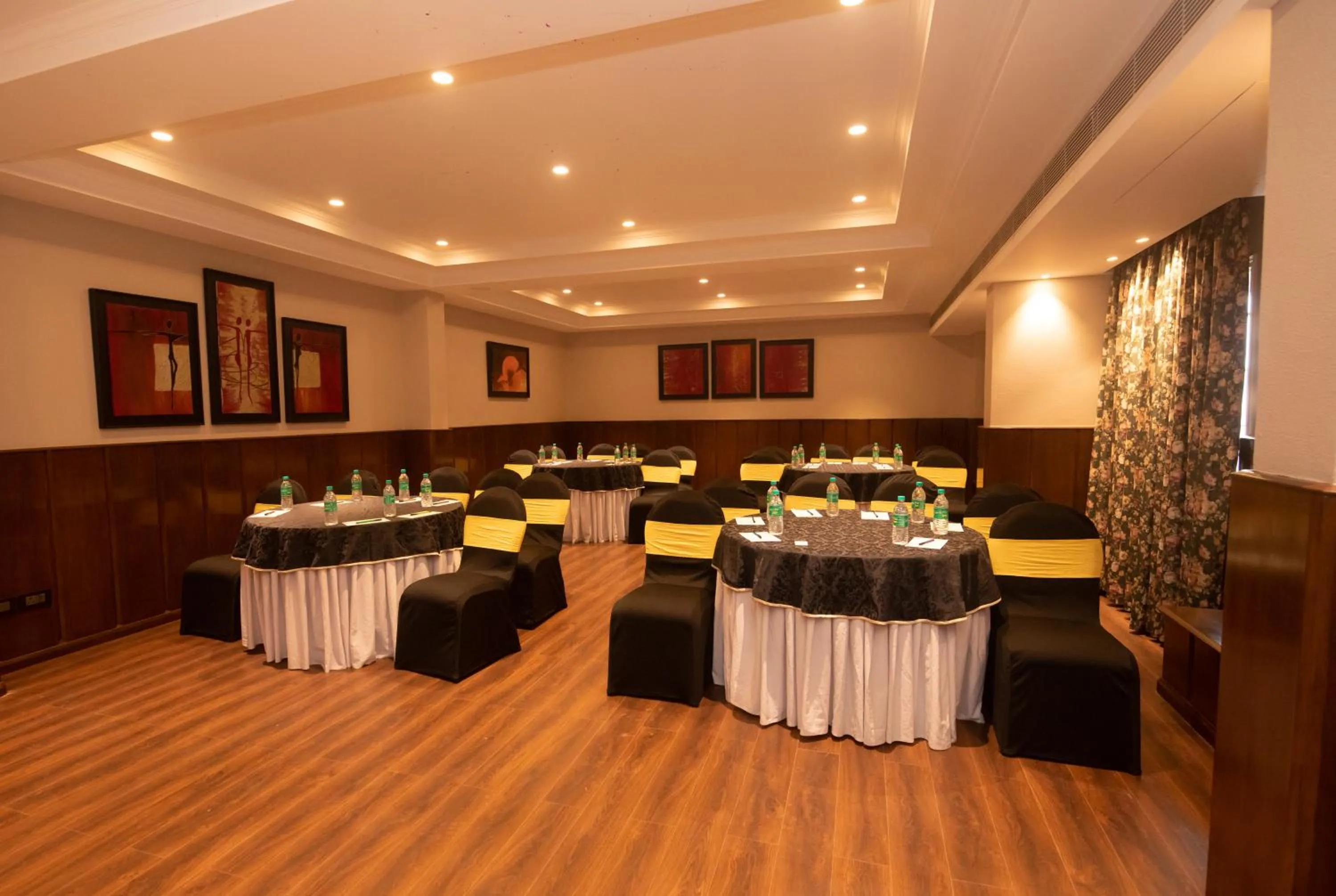 Banquet/Function facilities in The Cindrella Hotel